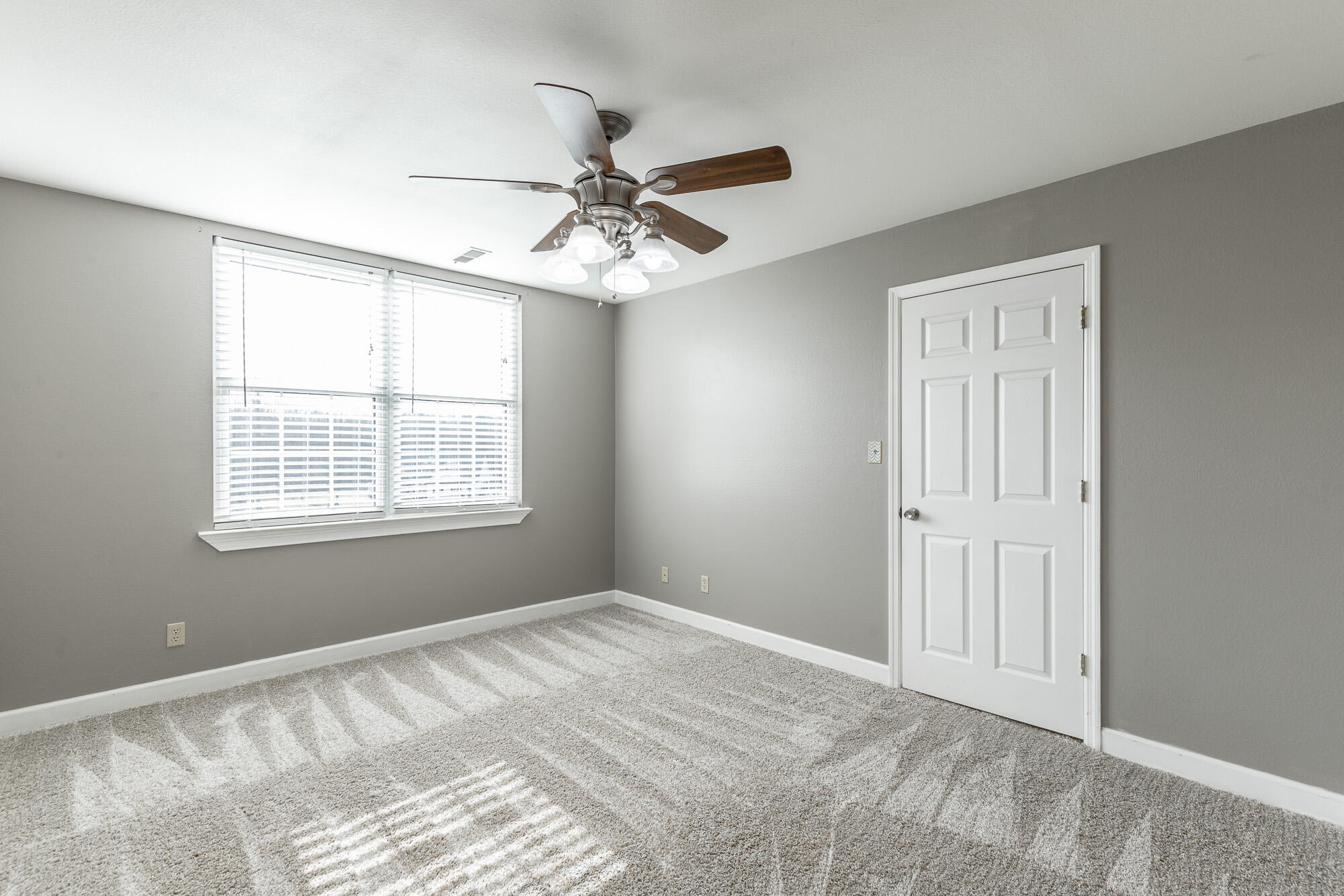 2322 Mowbray Pike