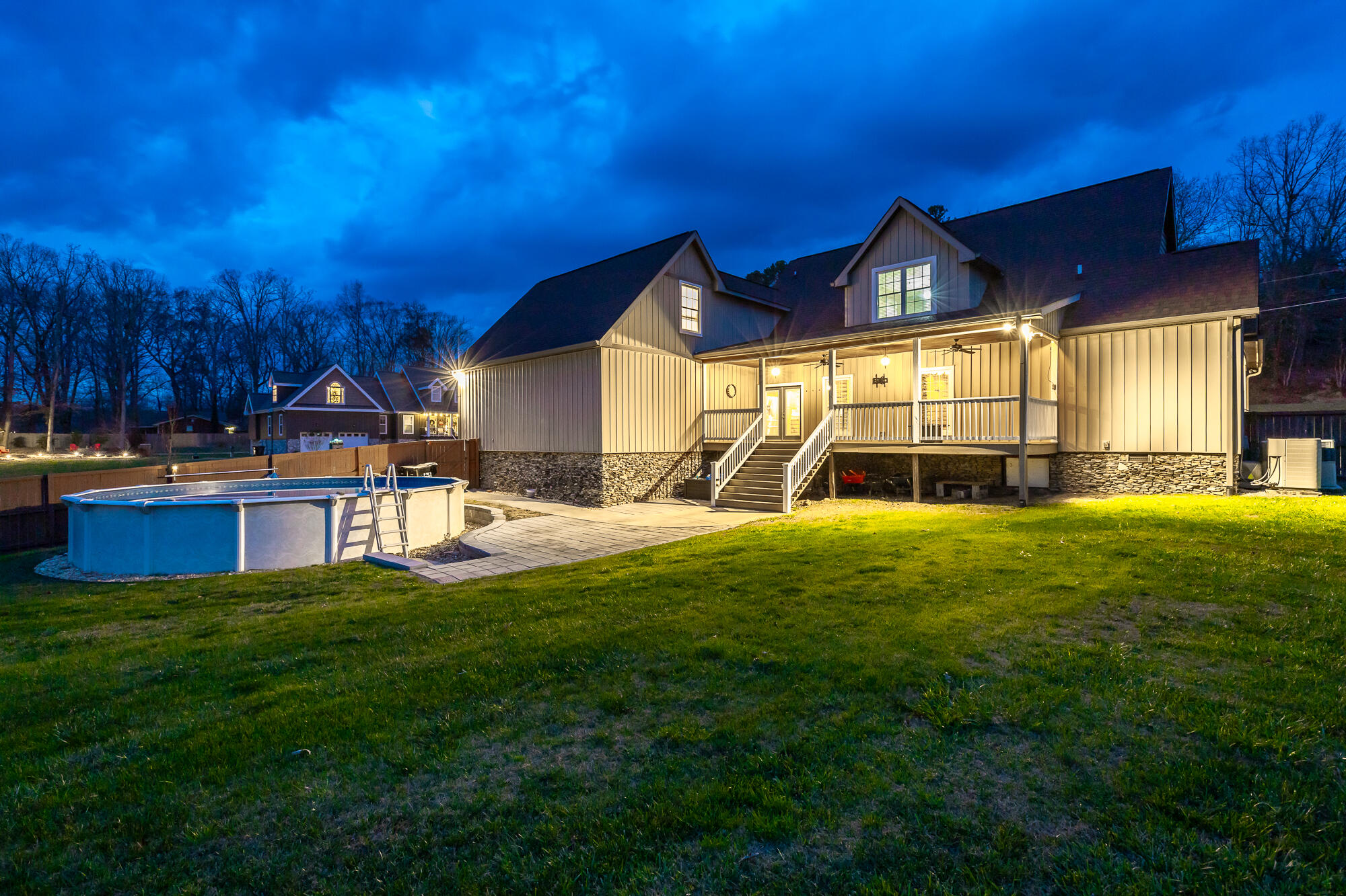 2322 Mowbray Pike
