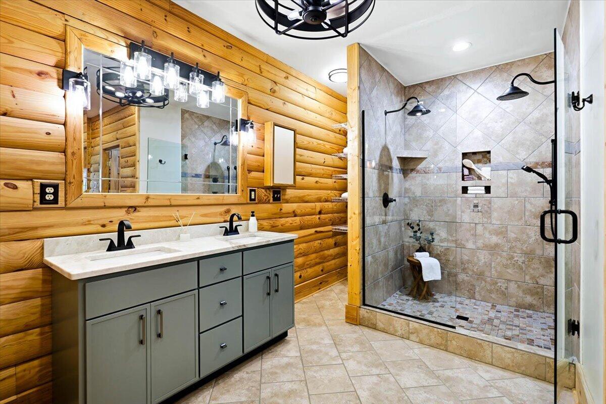 2322 Mowbray Pike