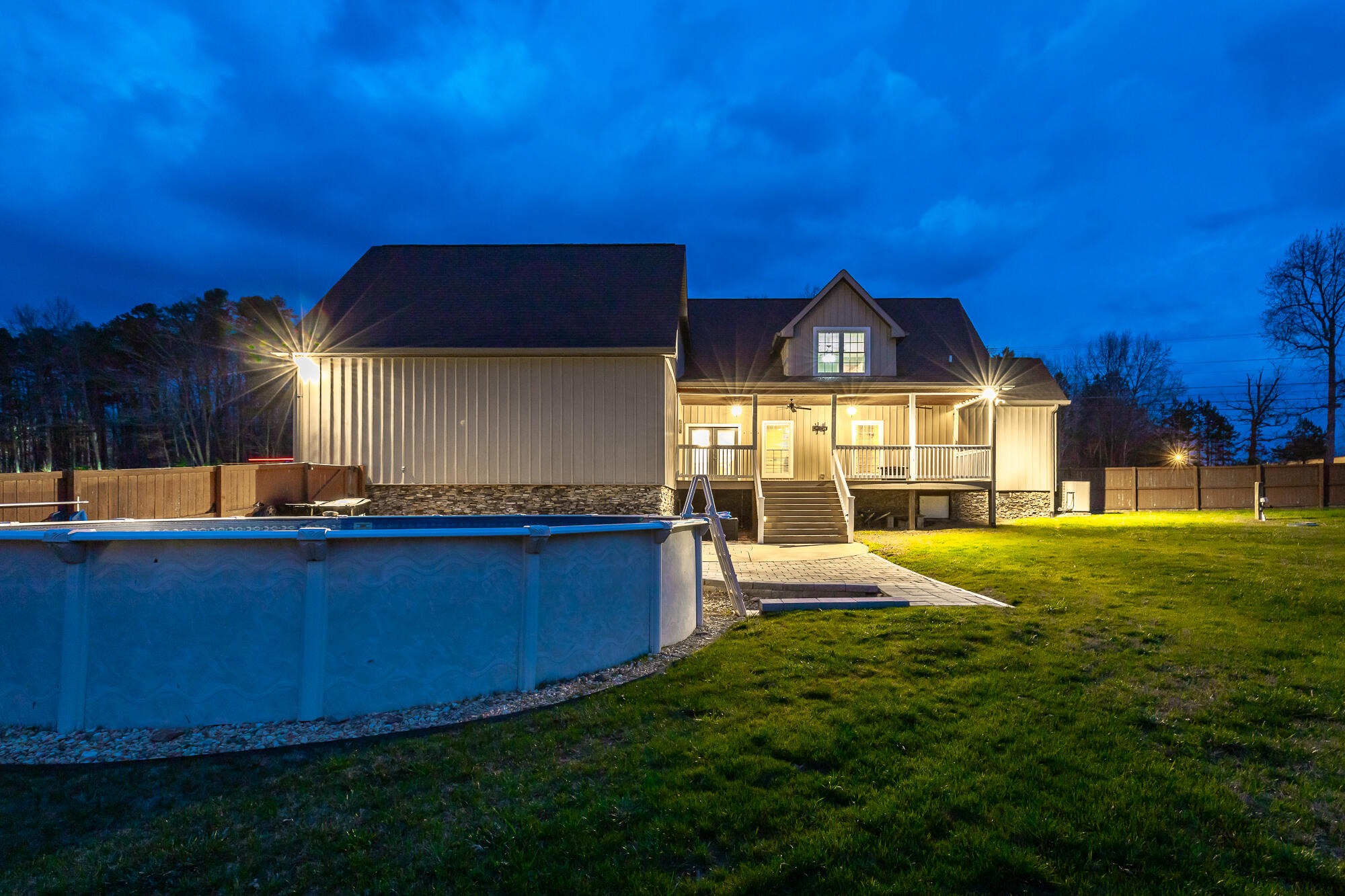 2322 Mowbray Pike