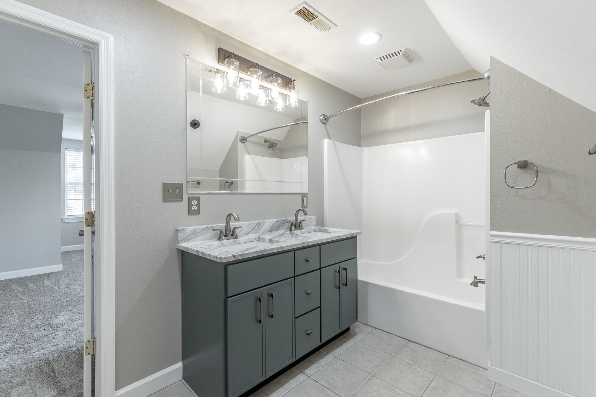2322 Mowbray Pike