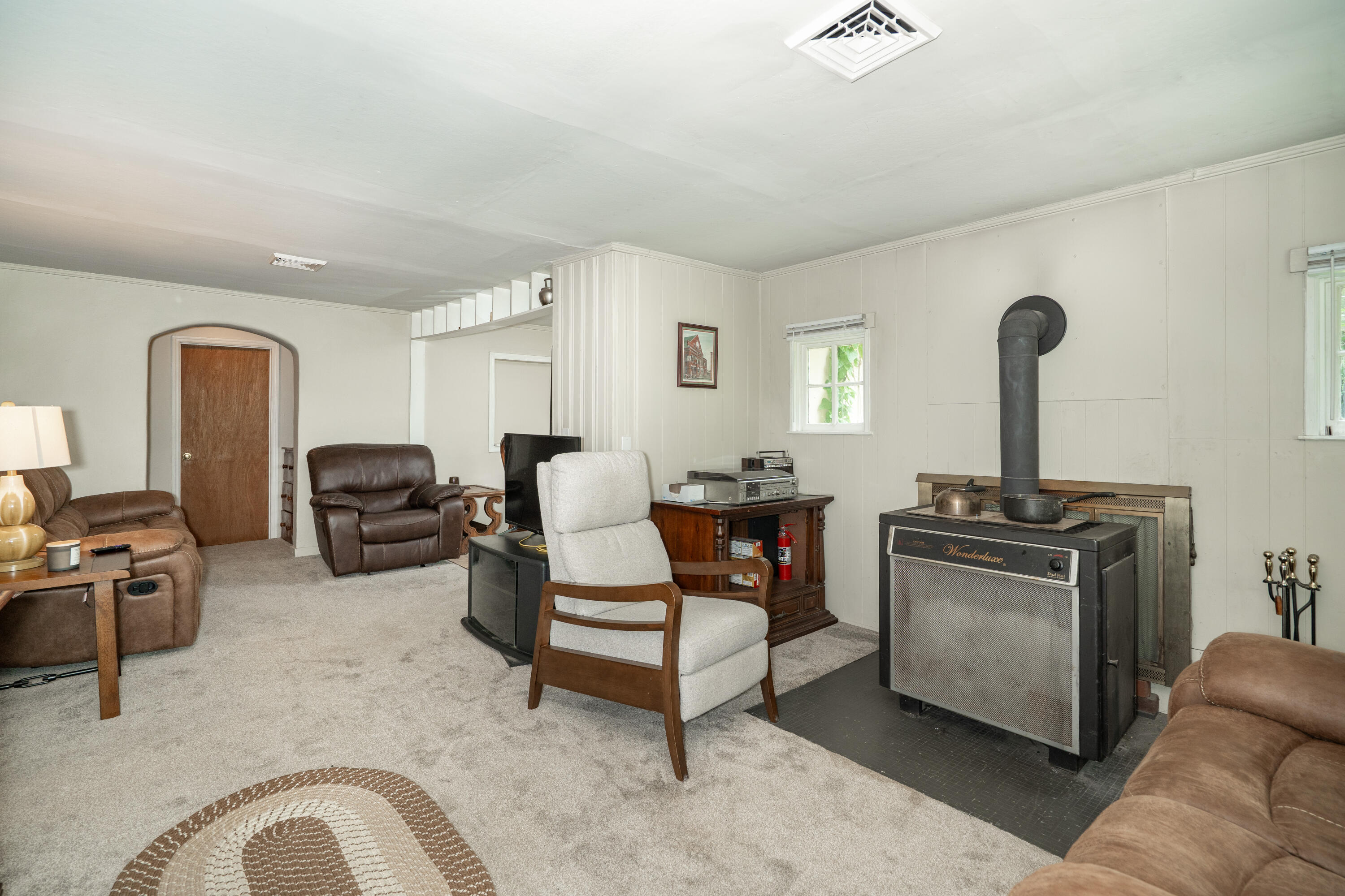10209 Card Road