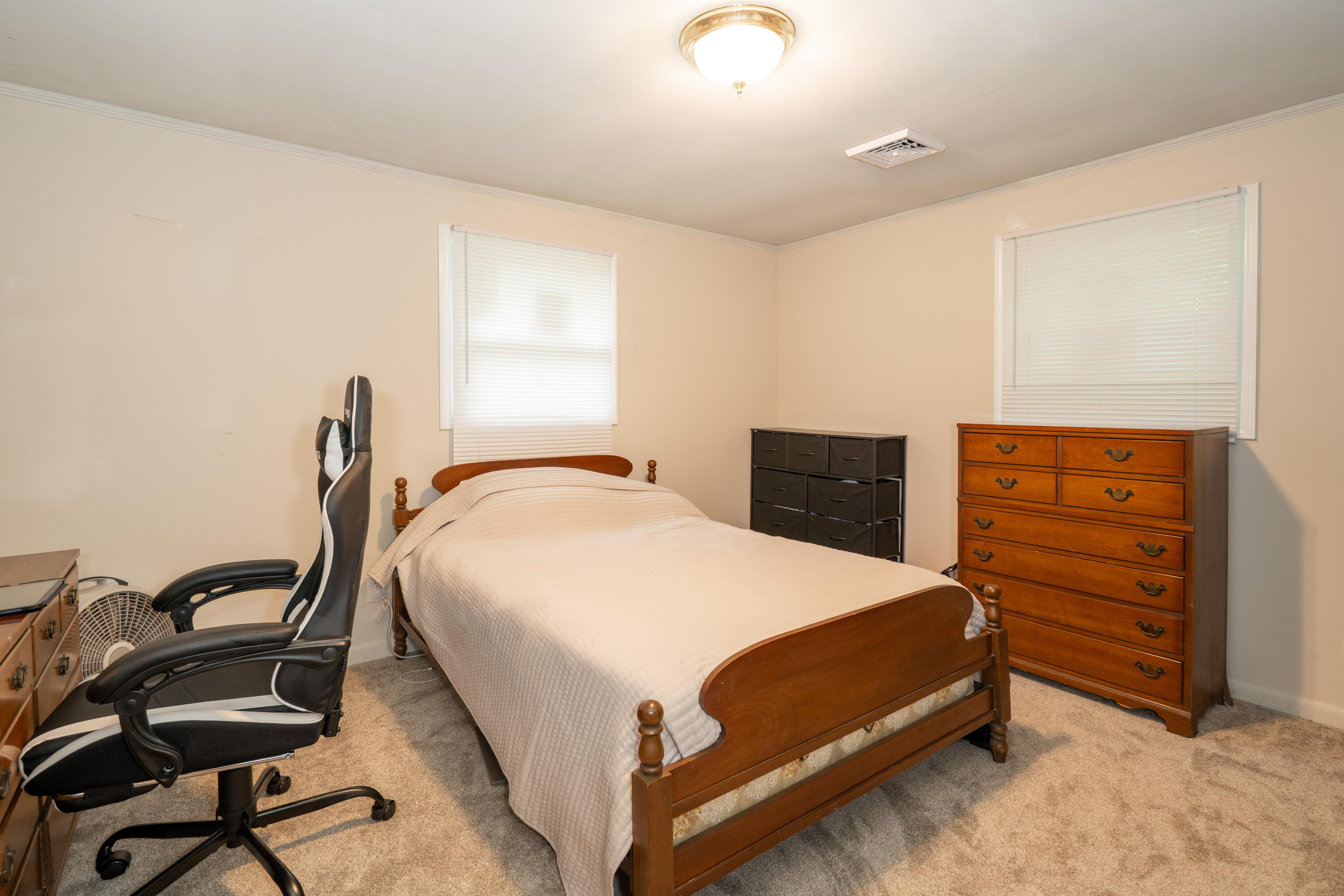 10209 Card Road
