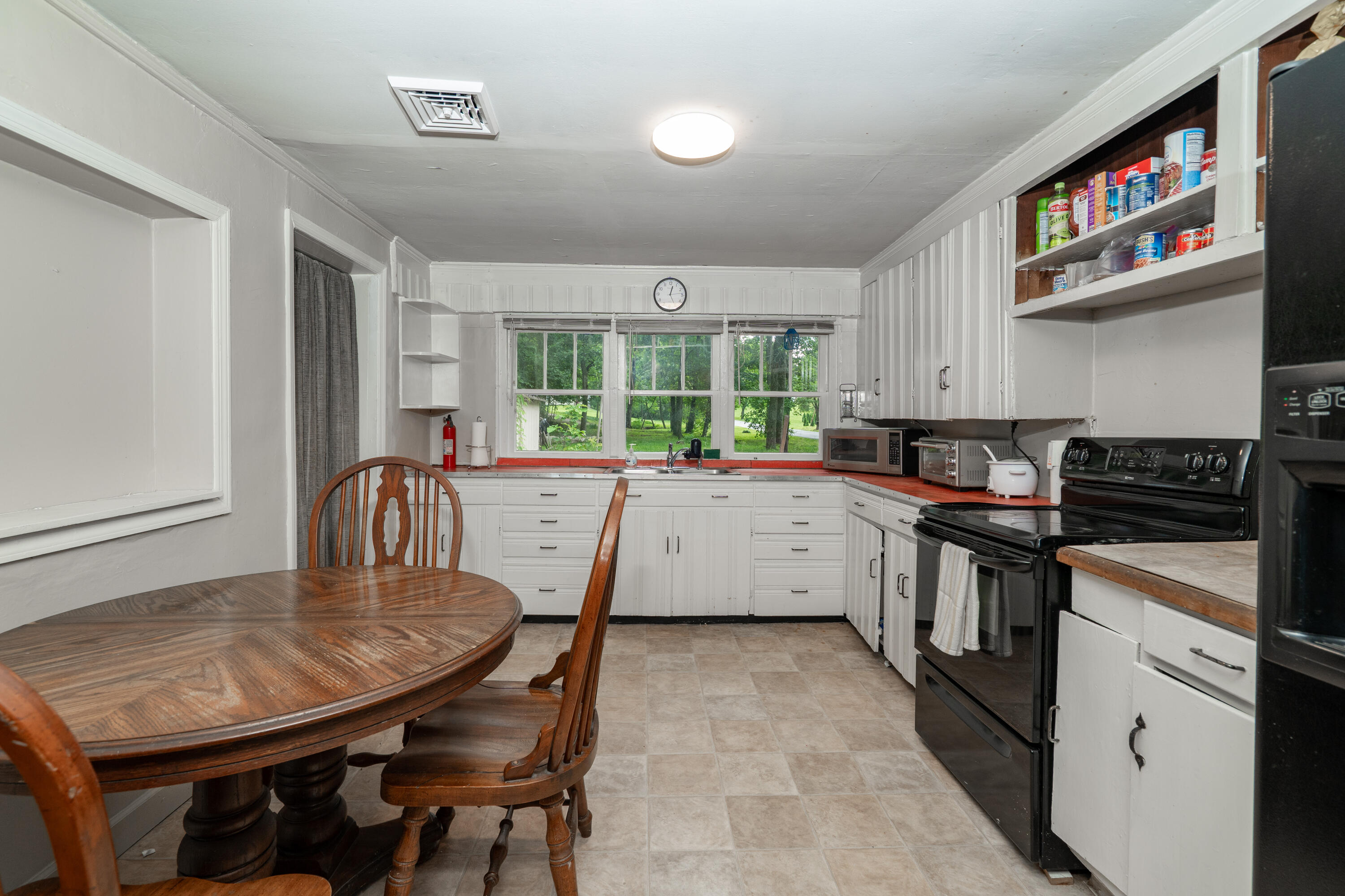 10209 Card Road