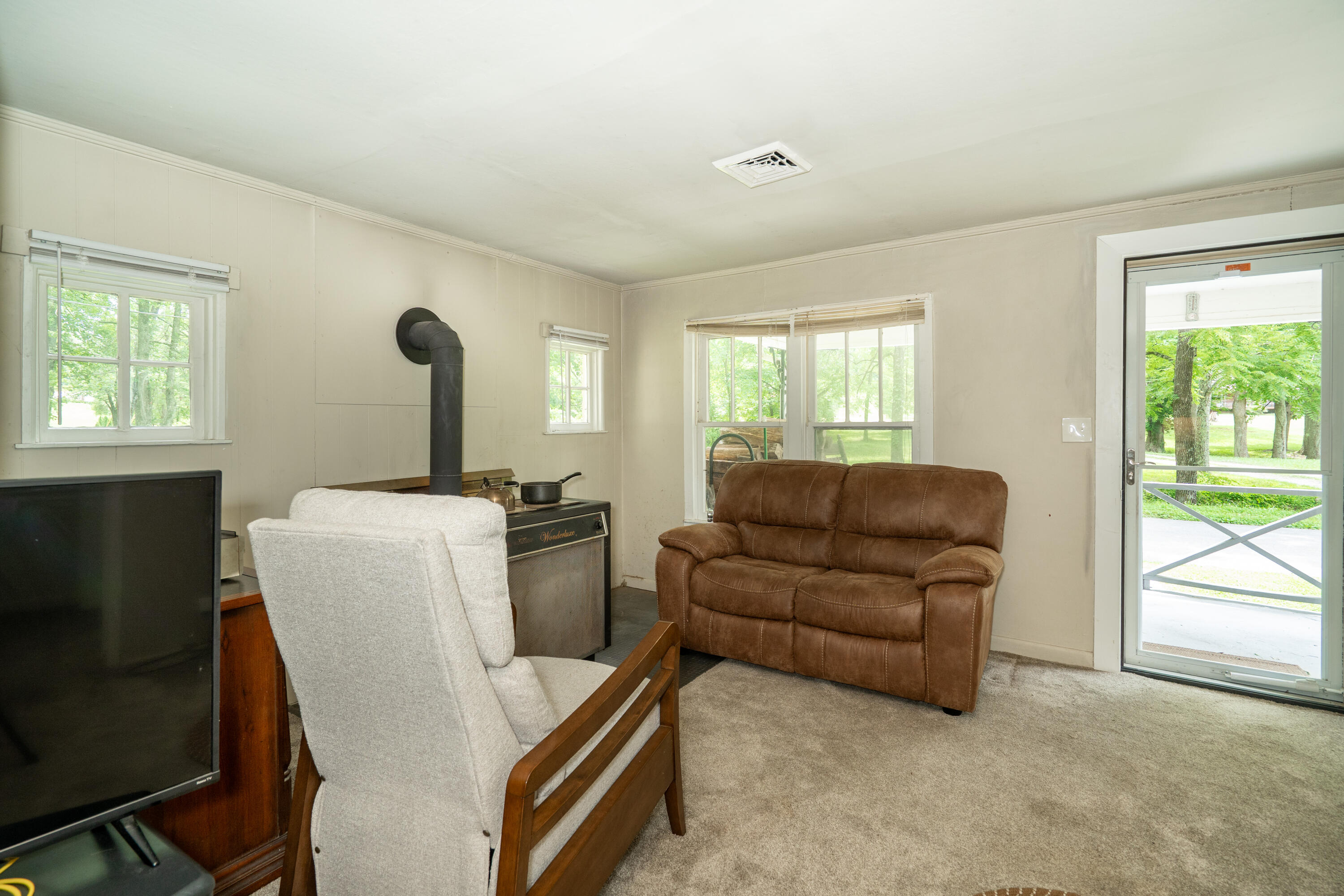 10209 Card Road
