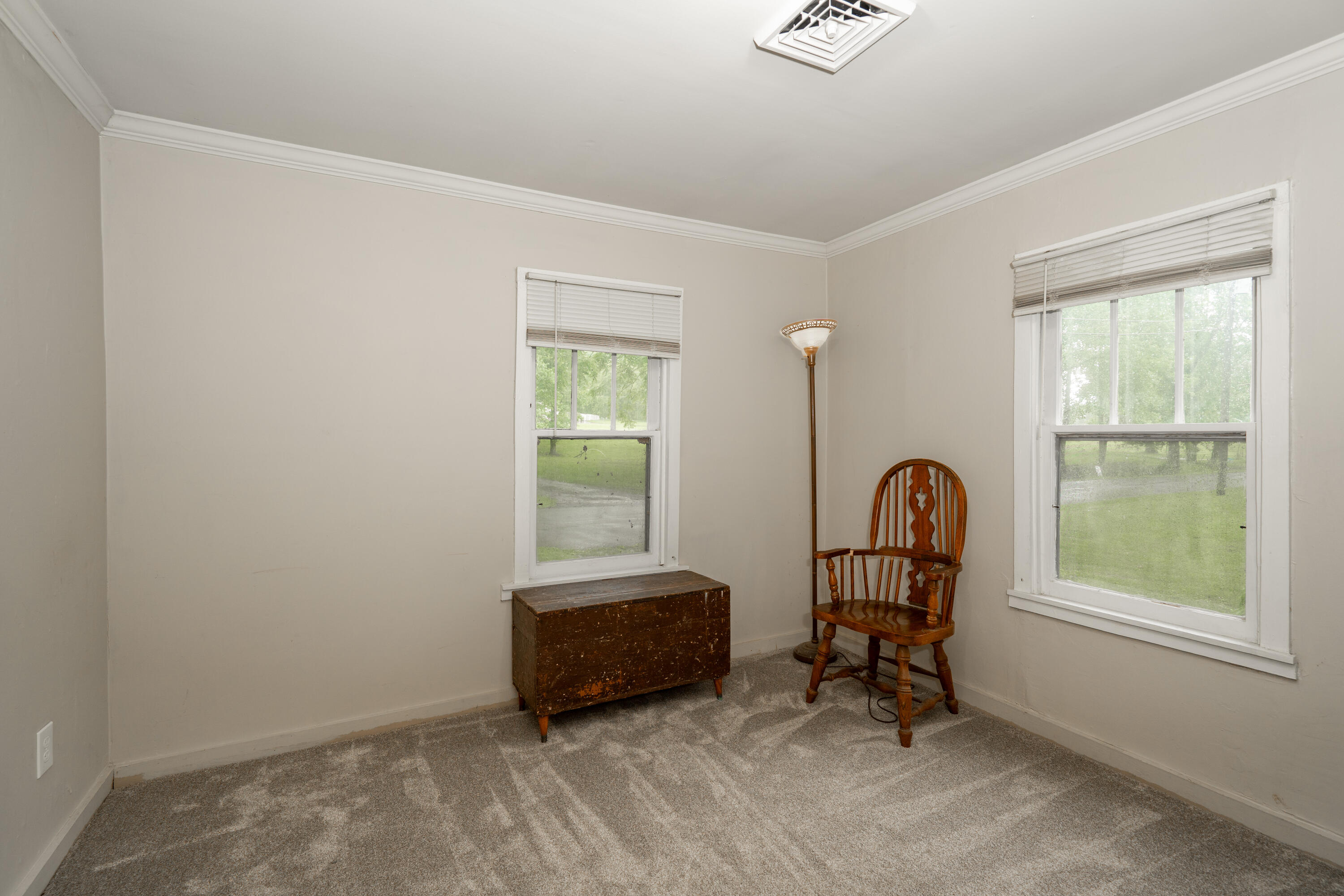 10209 Card Road