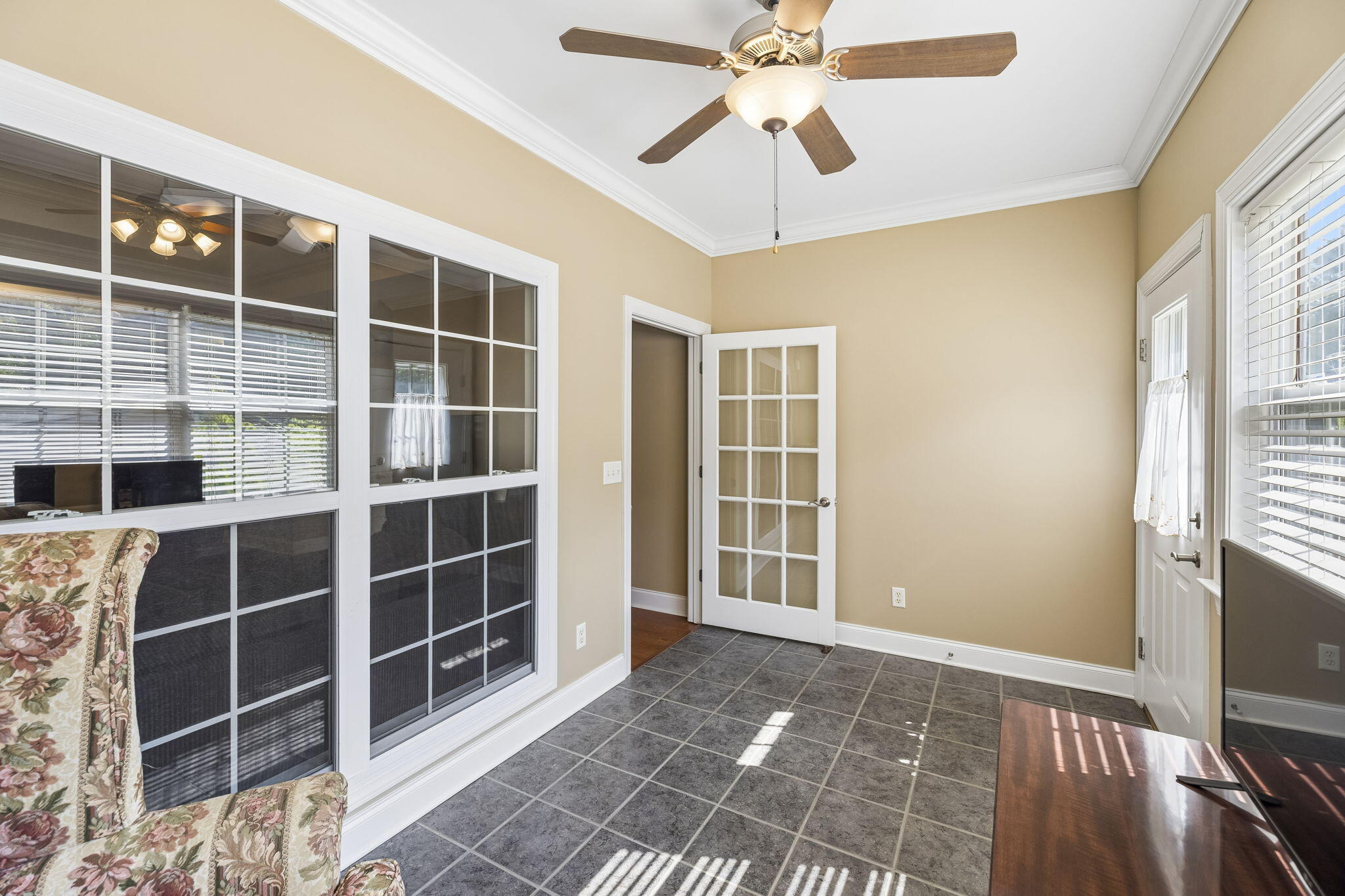 1004 Grey Oaks Lane