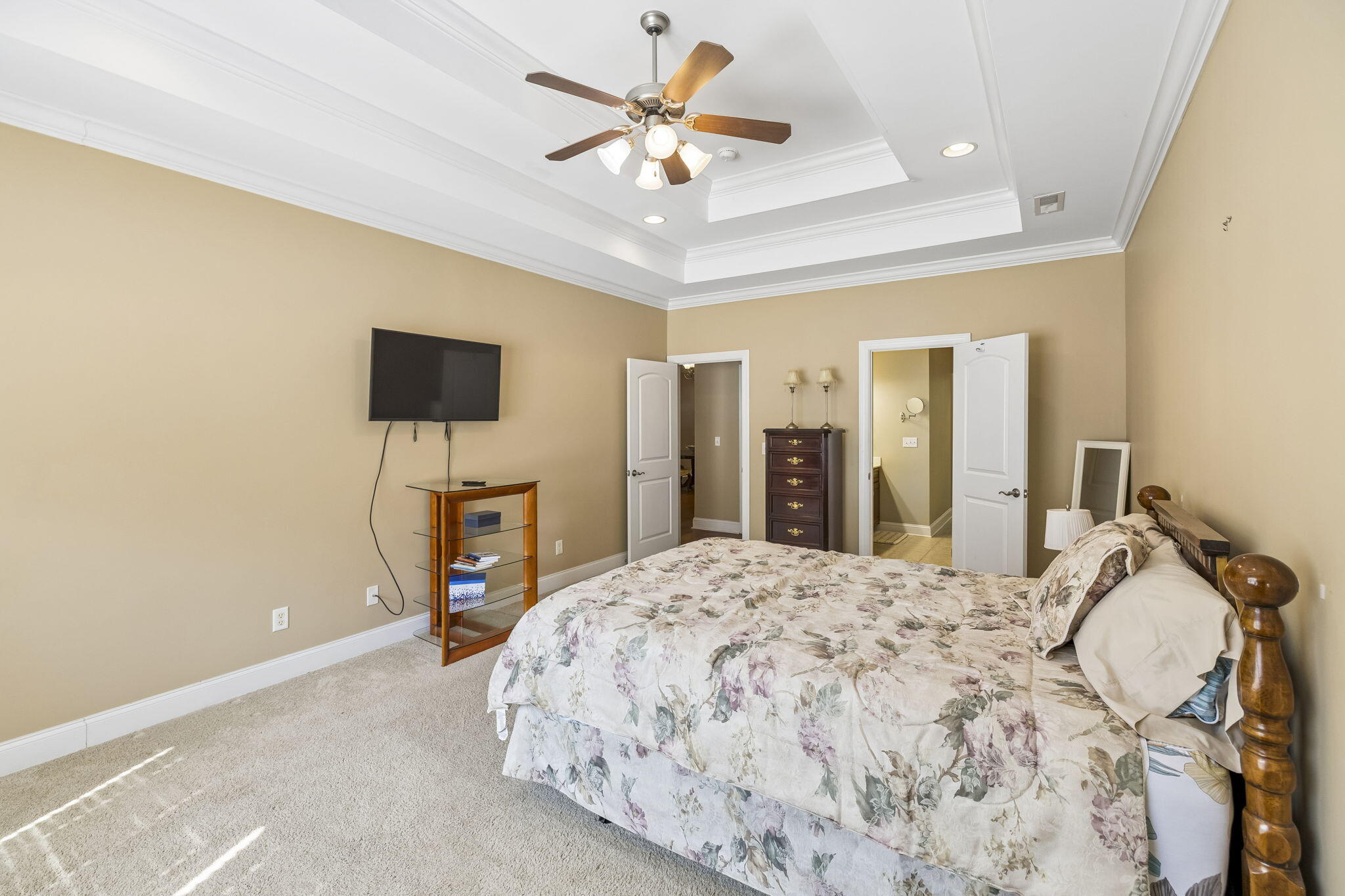 1004 Grey Oaks Lane