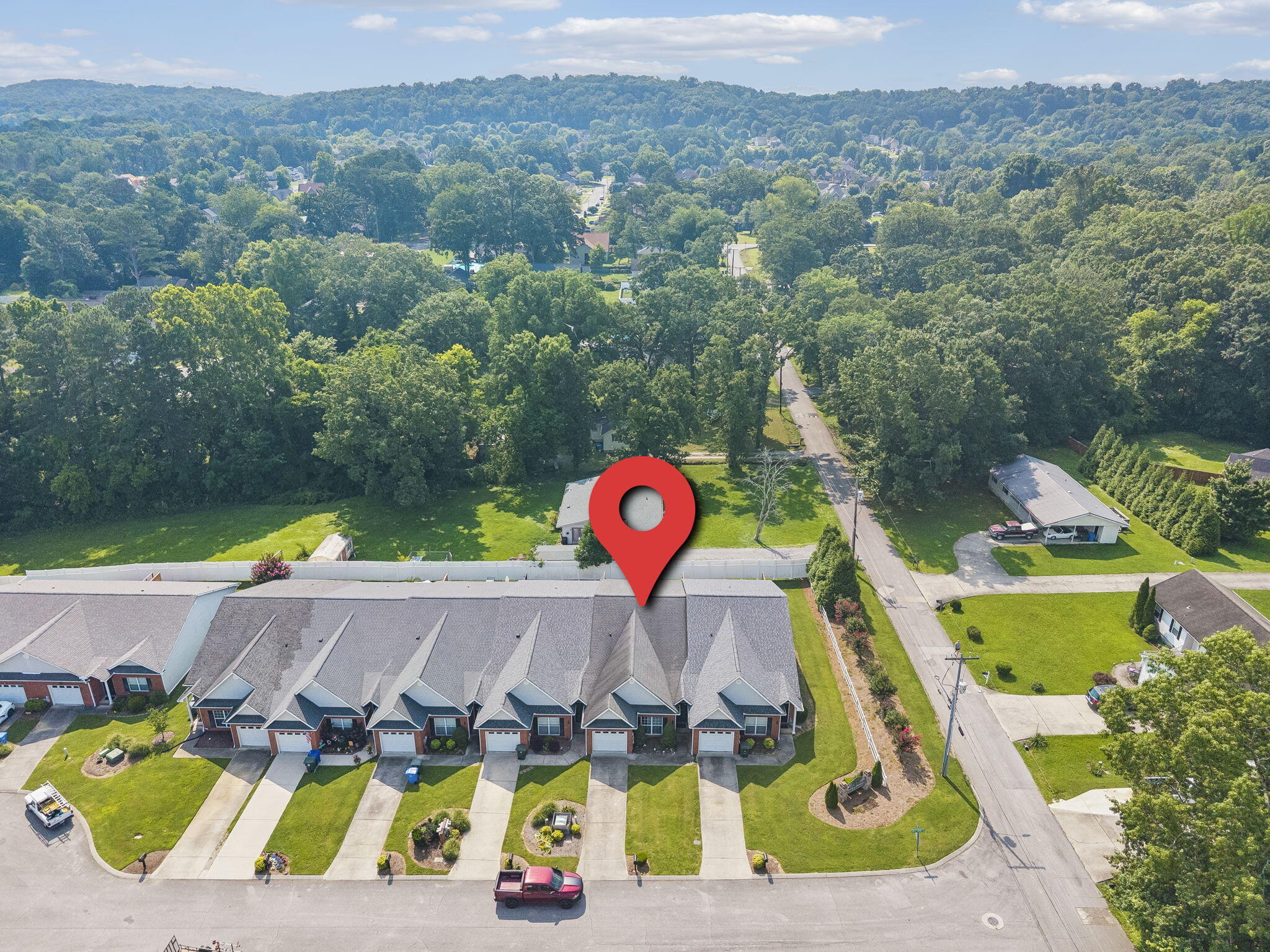 1004 Grey Oaks Lane