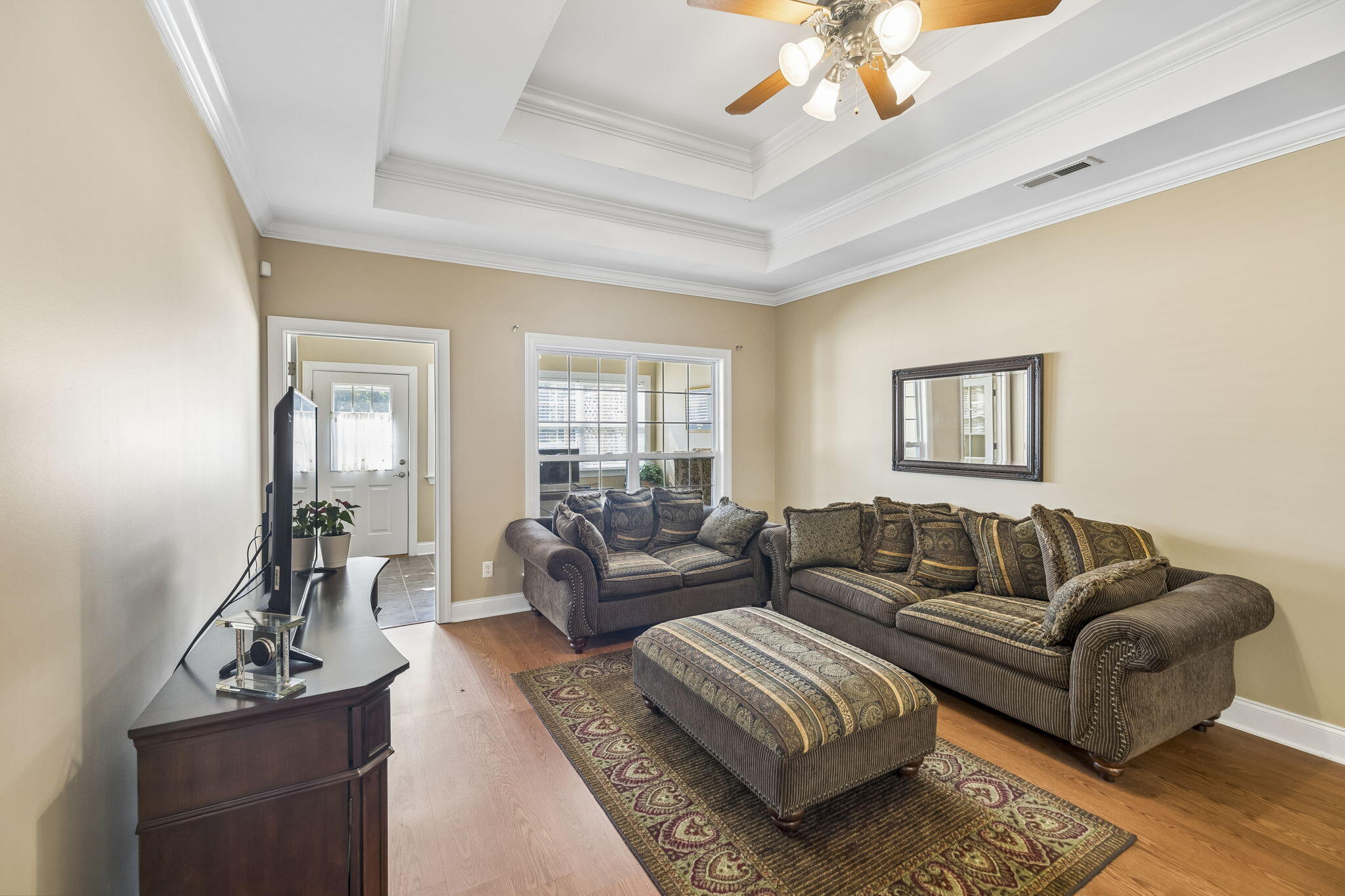 1004 Grey Oaks Lane