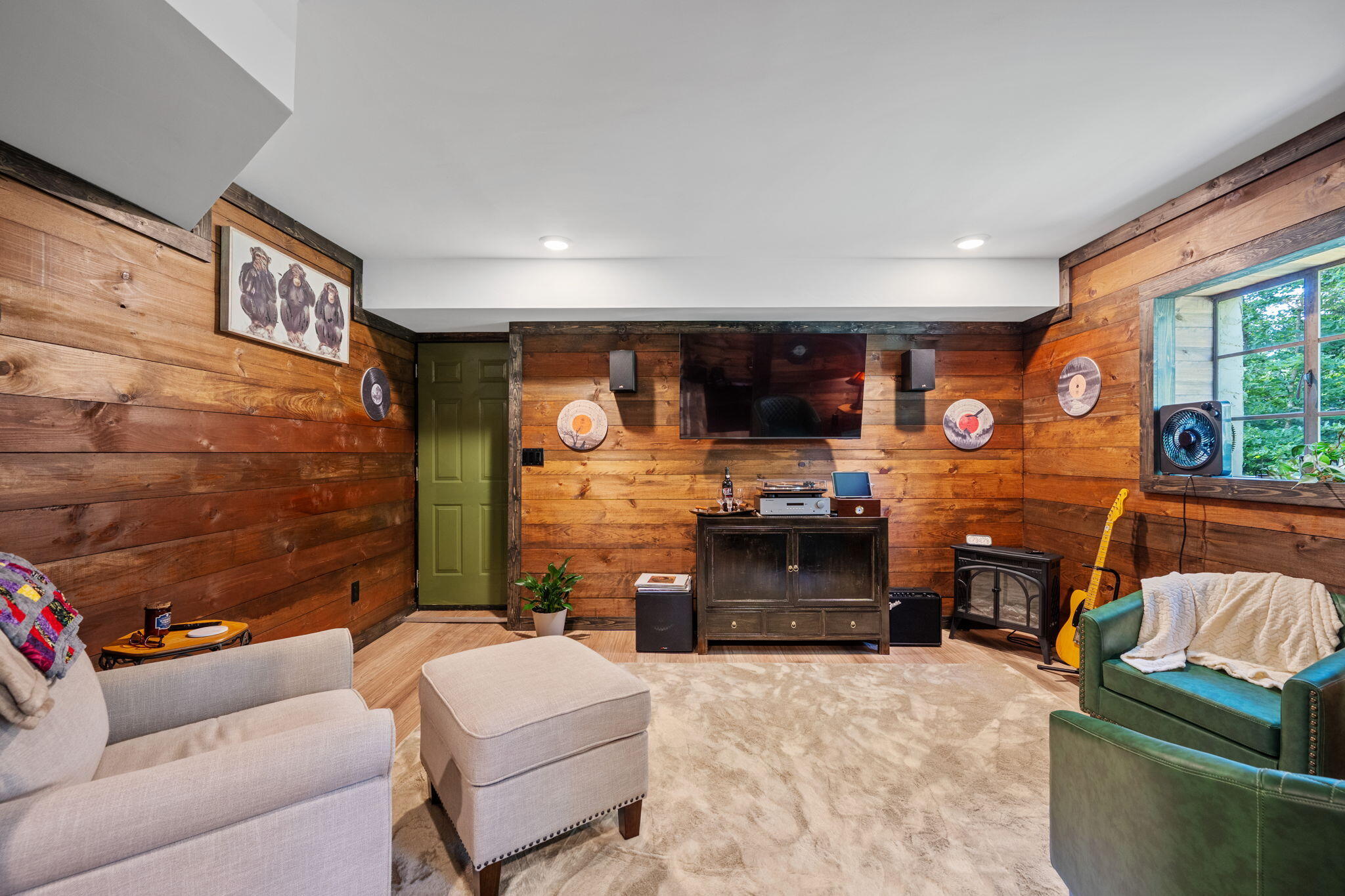 3594 Knollwood Hill Drive