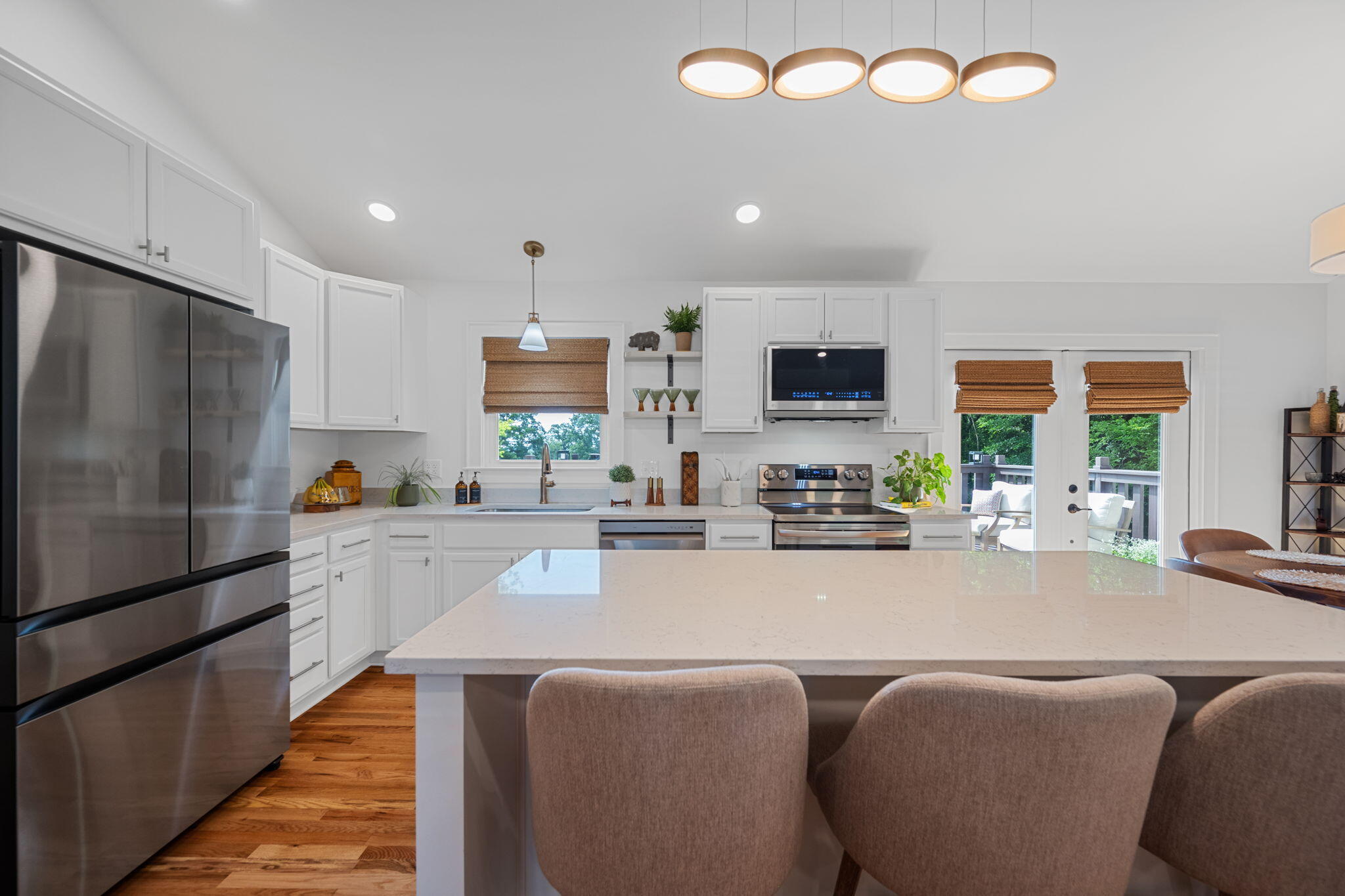 3594 Knollwood Hill Drive