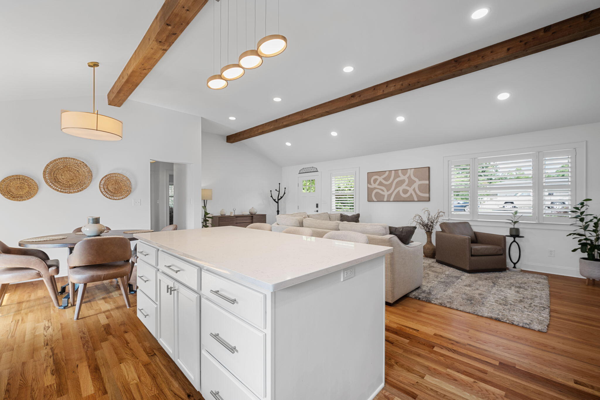 3594 Knollwood Hill Drive