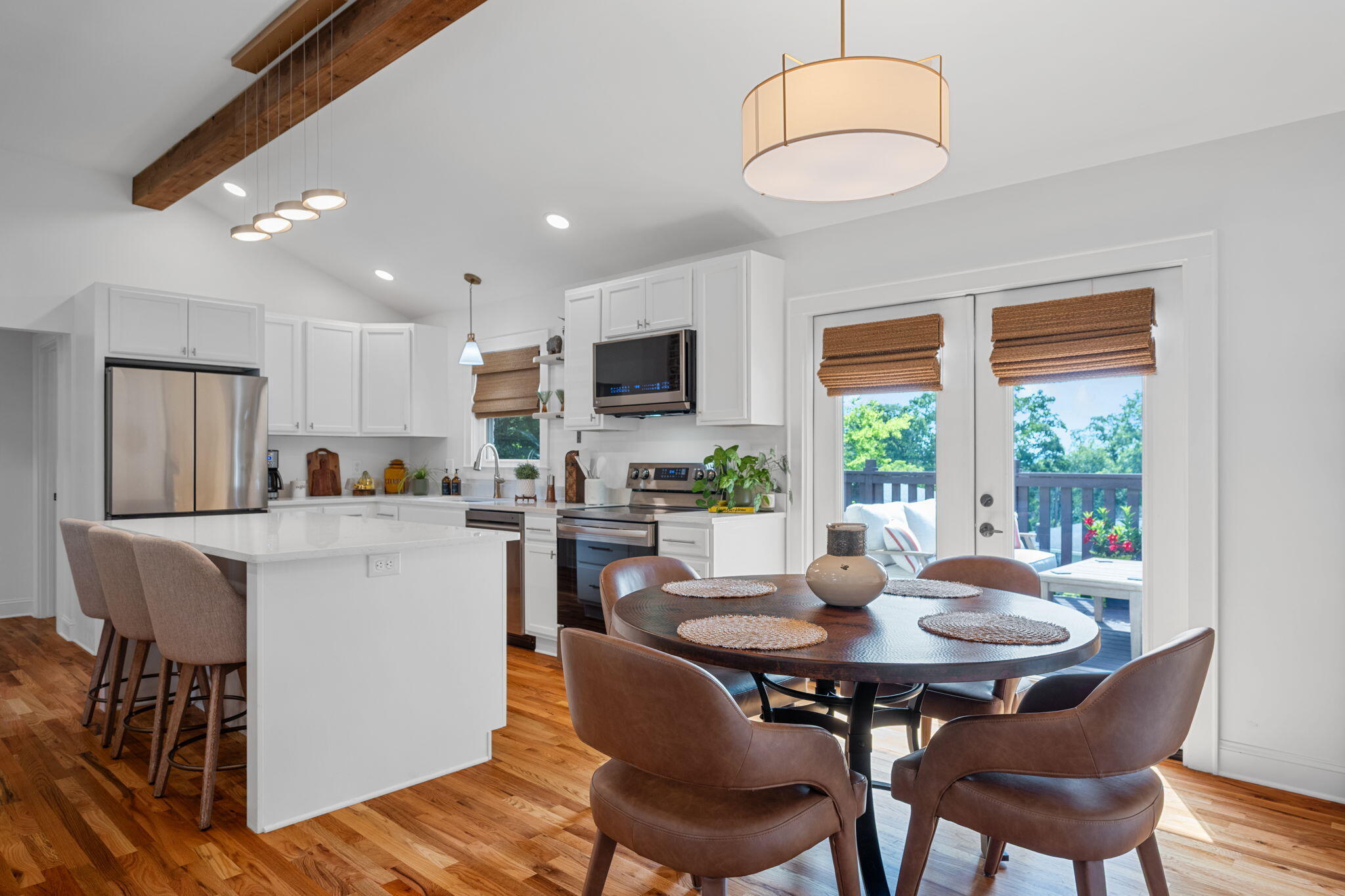 3594 Knollwood Hill Drive
