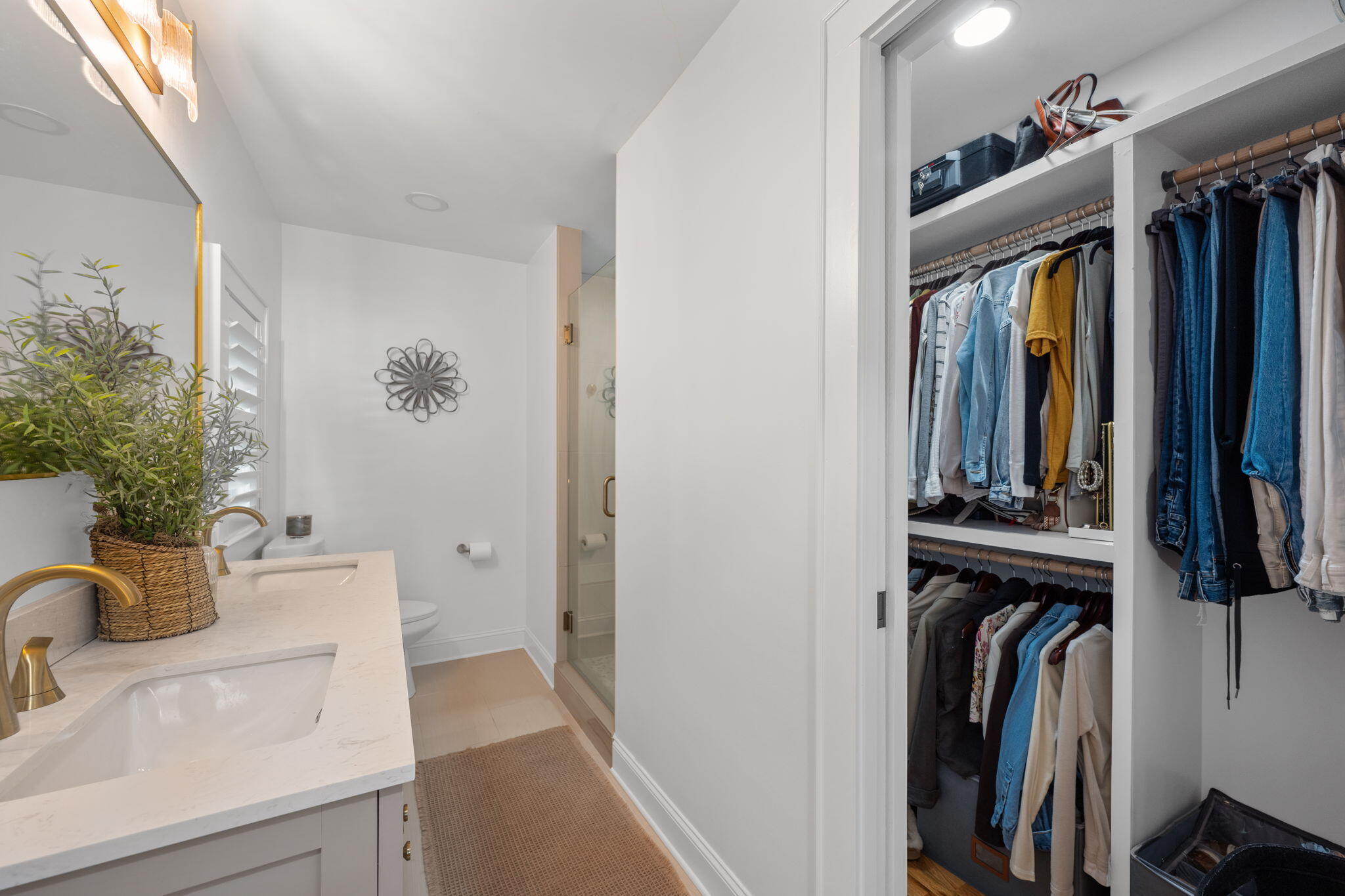 3594 Knollwood Hill Drive