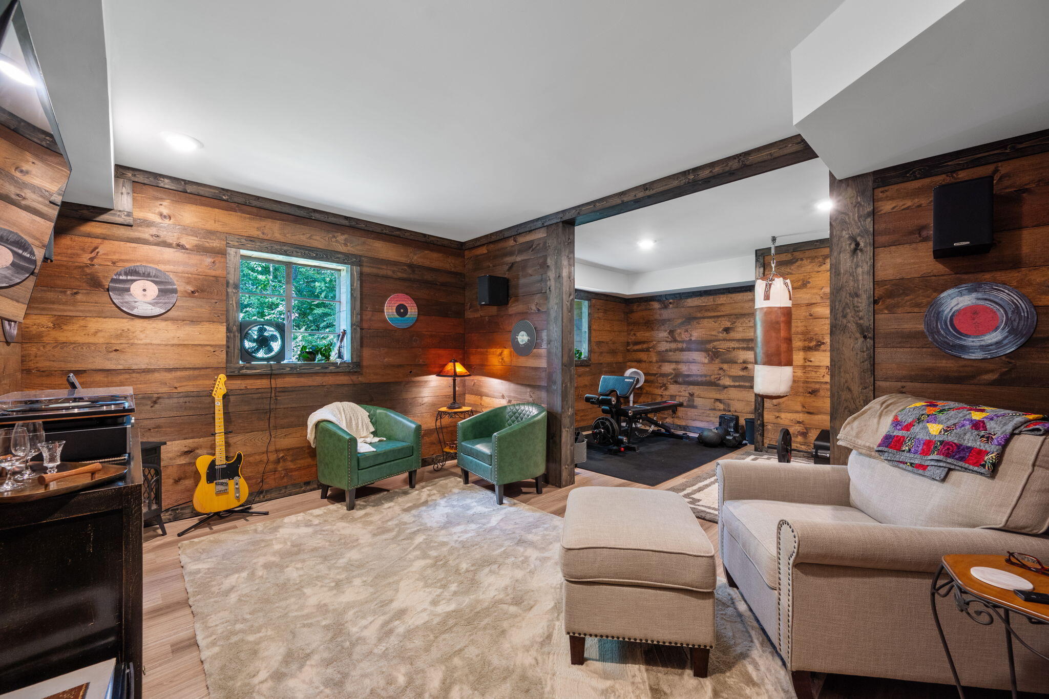 3594 Knollwood Hill Drive
