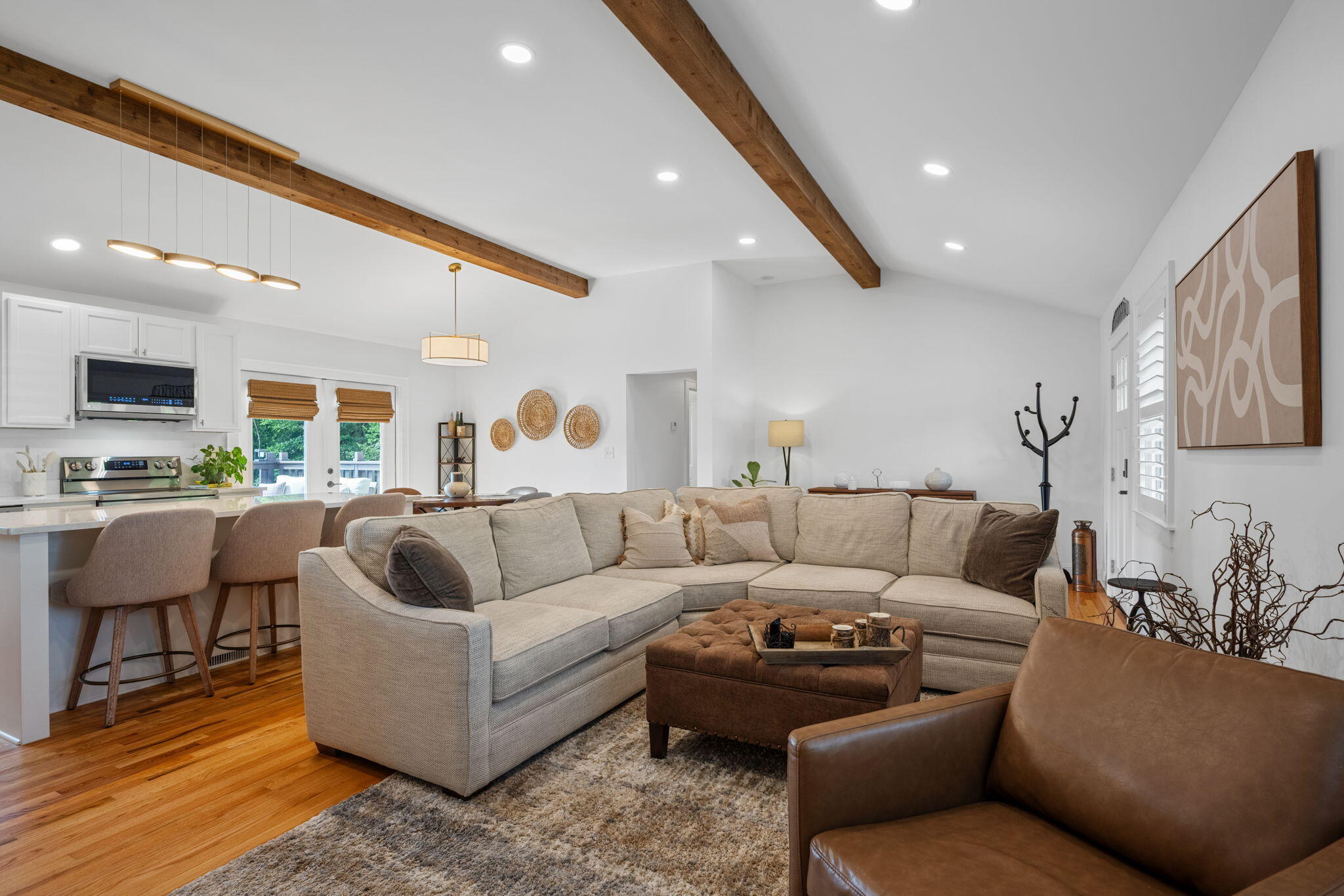 3594 Knollwood Hill Drive