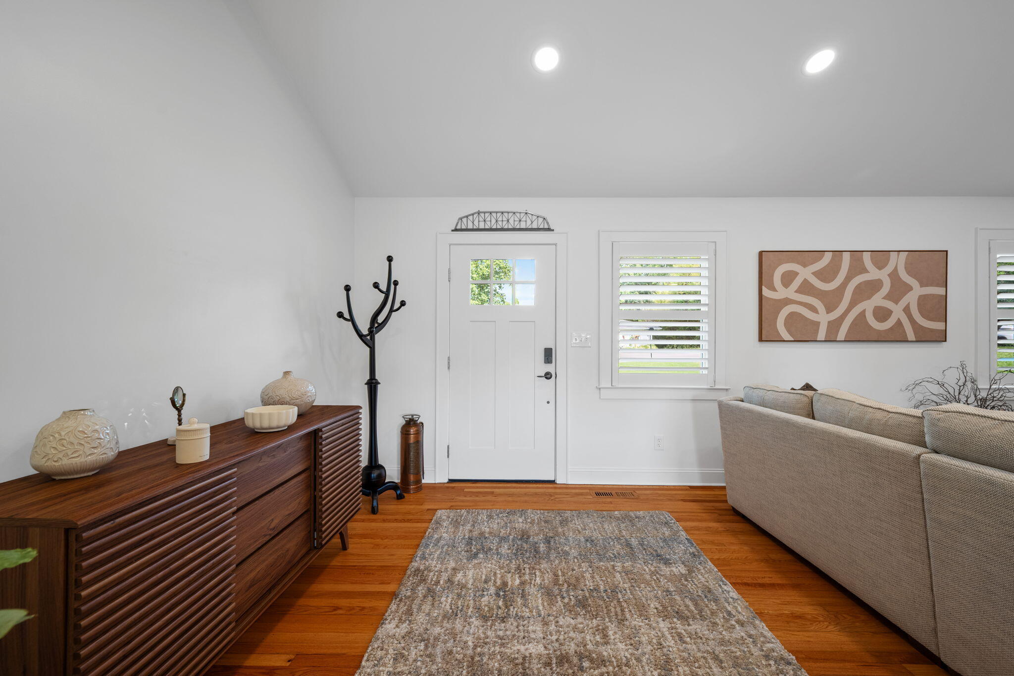 3594 Knollwood Hill Drive