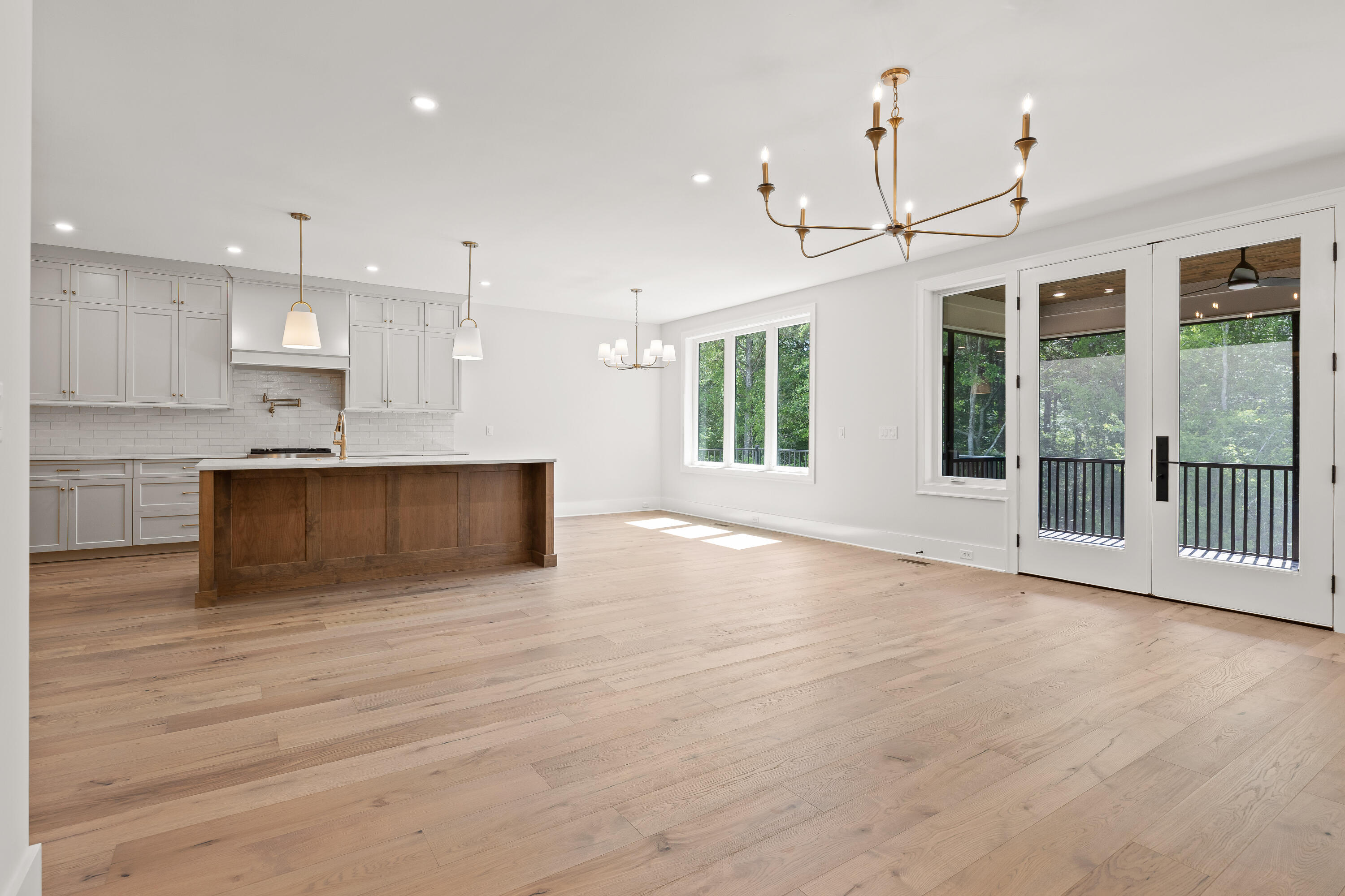1337 London Woods Way, 15