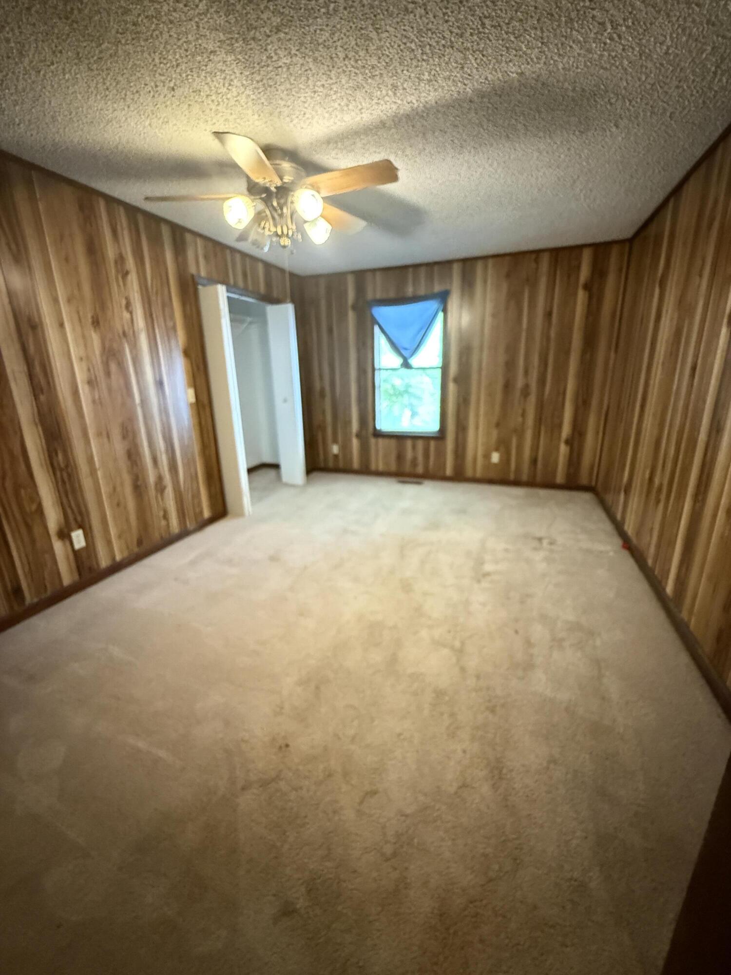 245 N Airport Circle NW