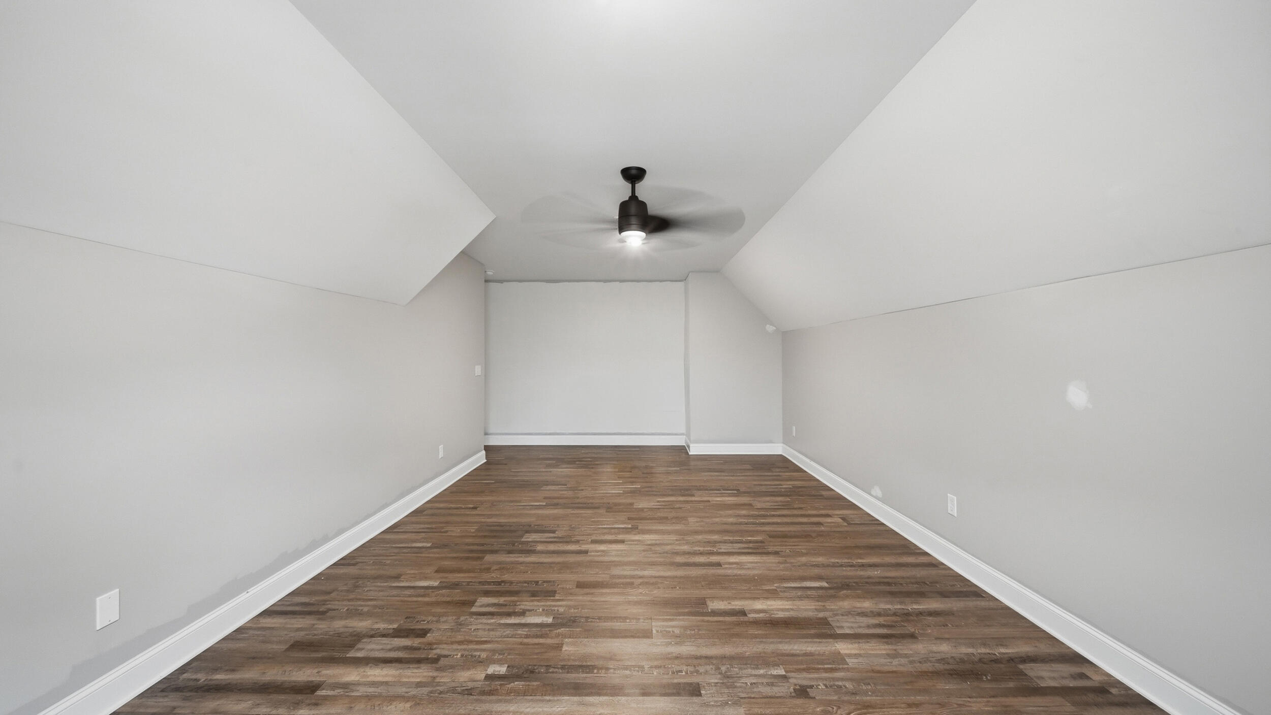8645 Woodbury Acre Court