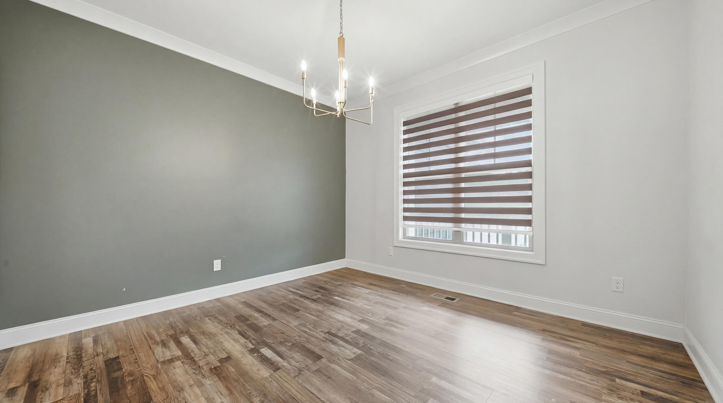 8645 Woodbury Acre Court