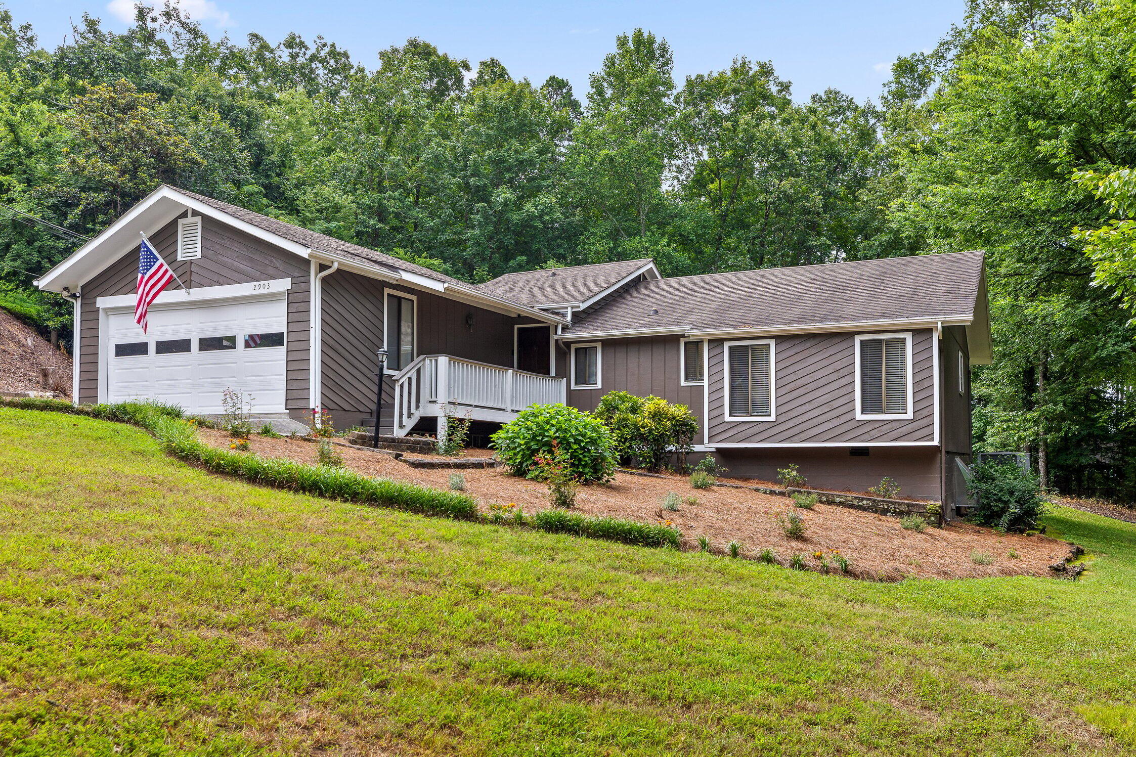 2903 Huckleberry Lane