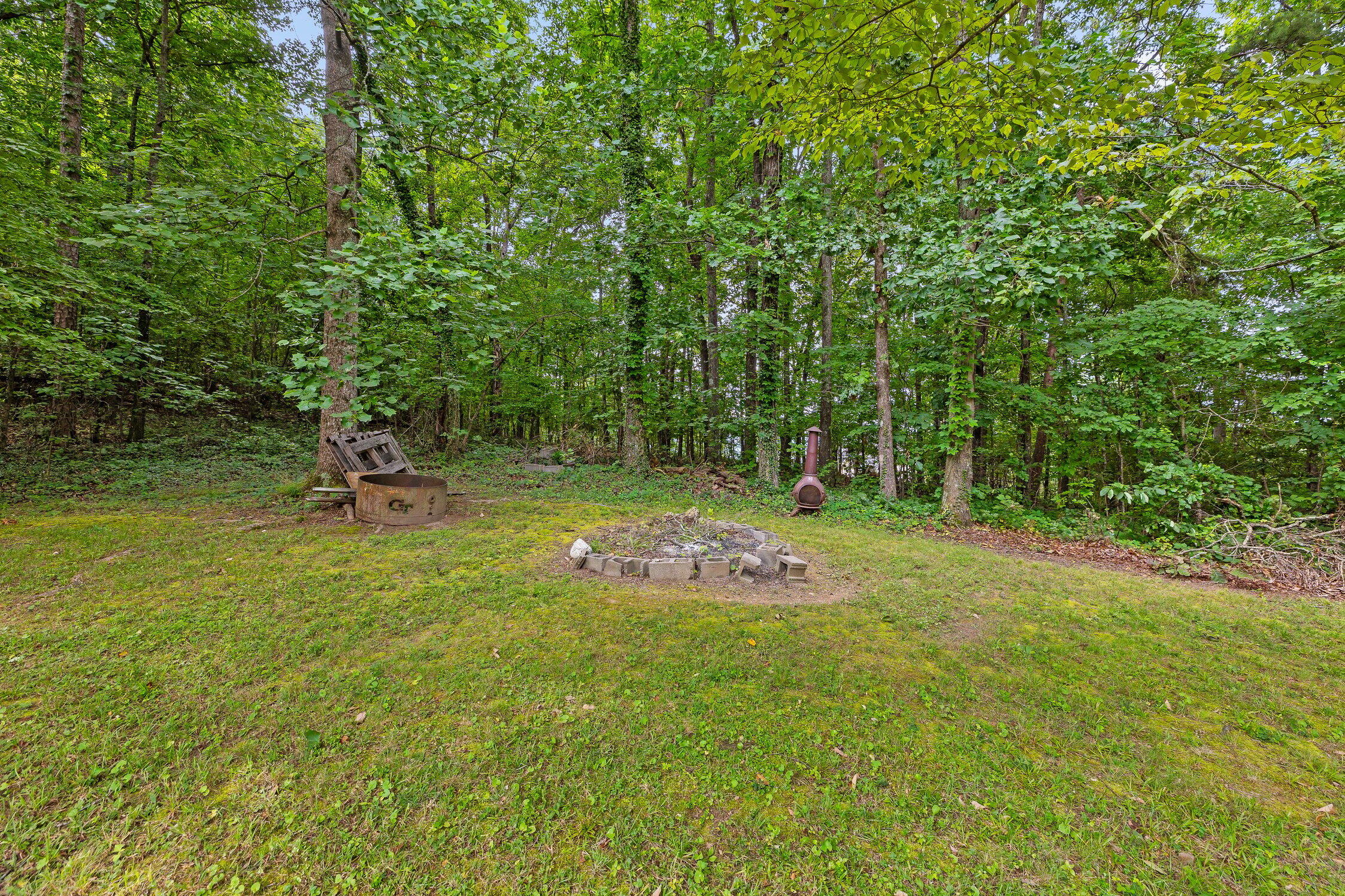 2903 Huckleberry Lane