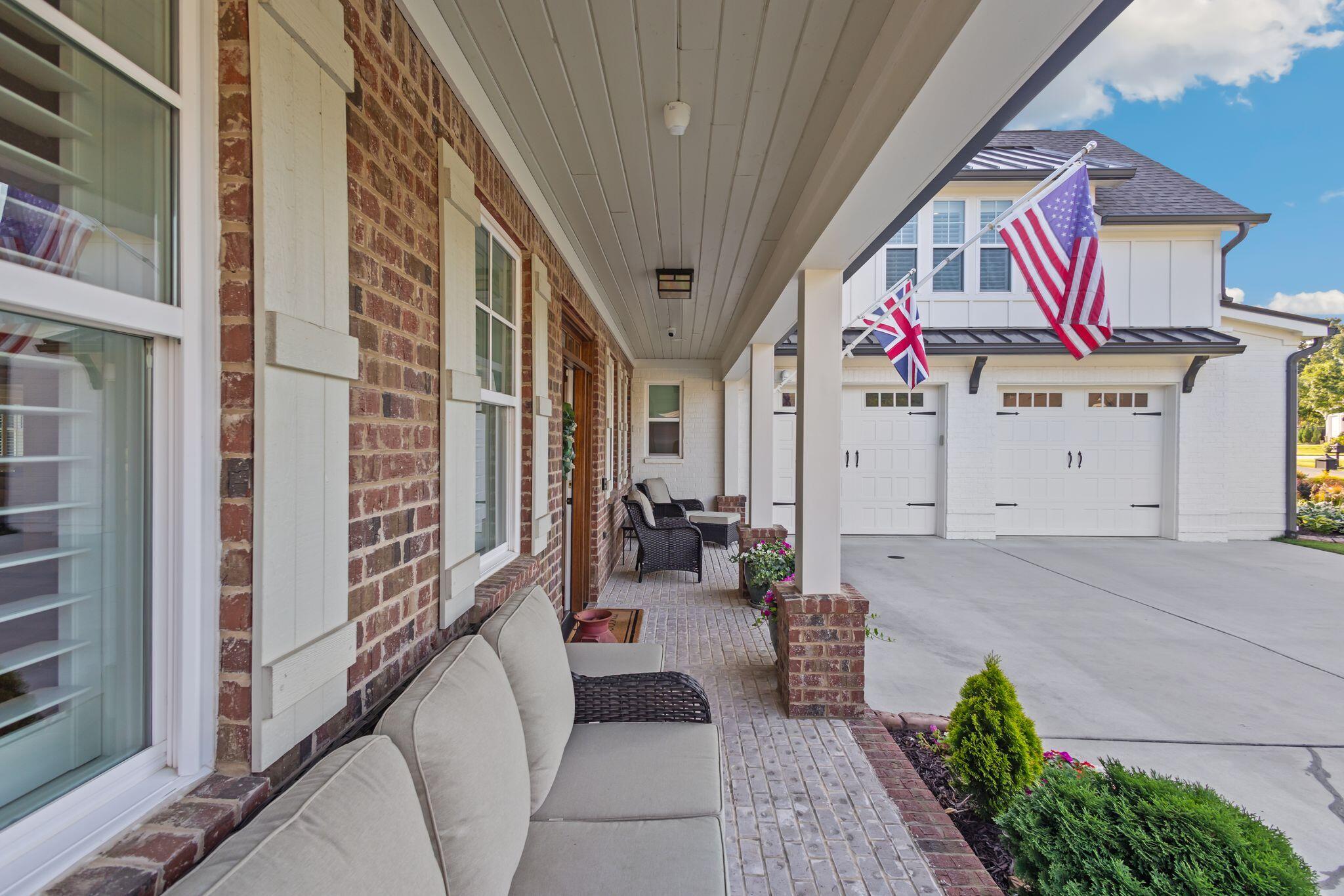 2621 Copper Cove