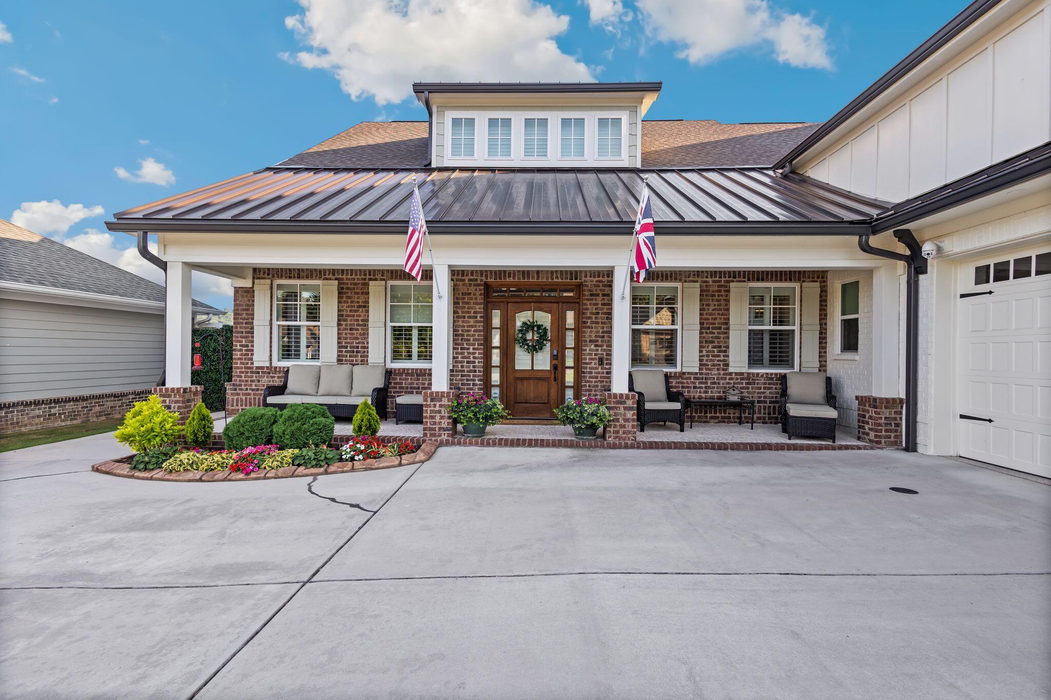 2621 Copper Cove