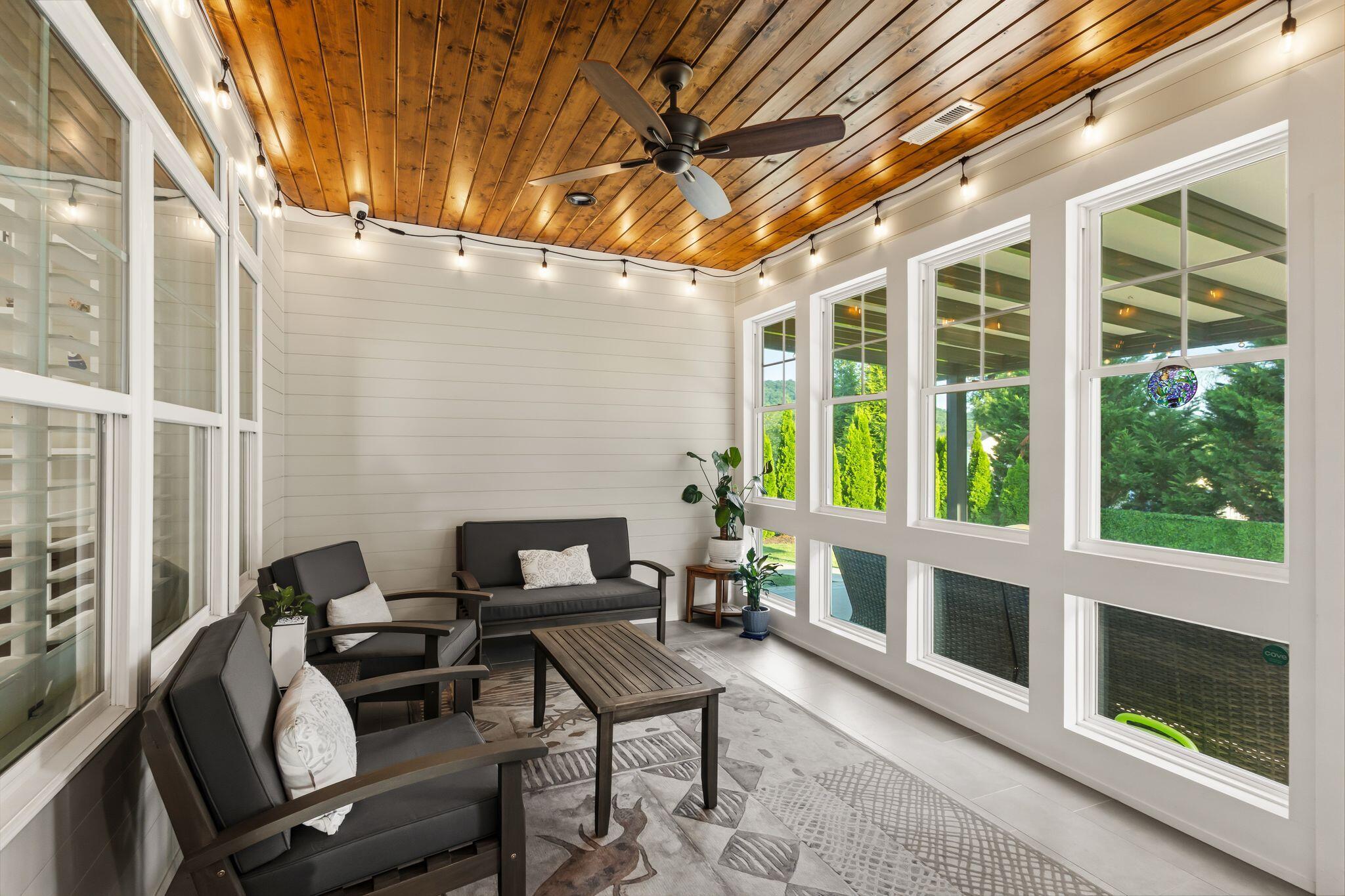 2621 Copper Cove