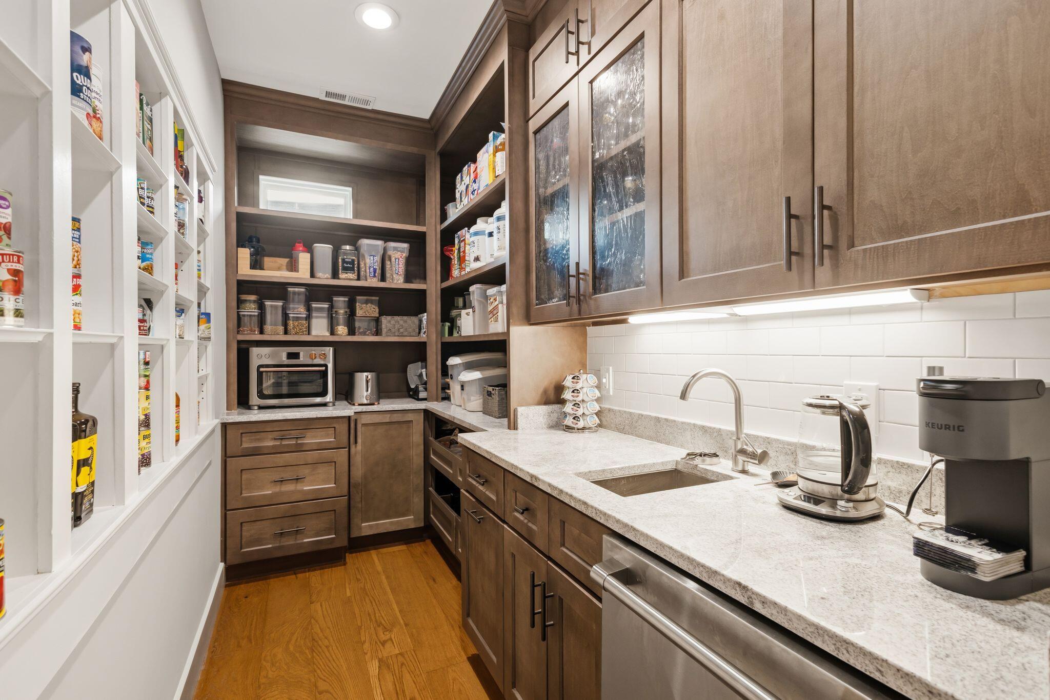 2621 Copper Cove