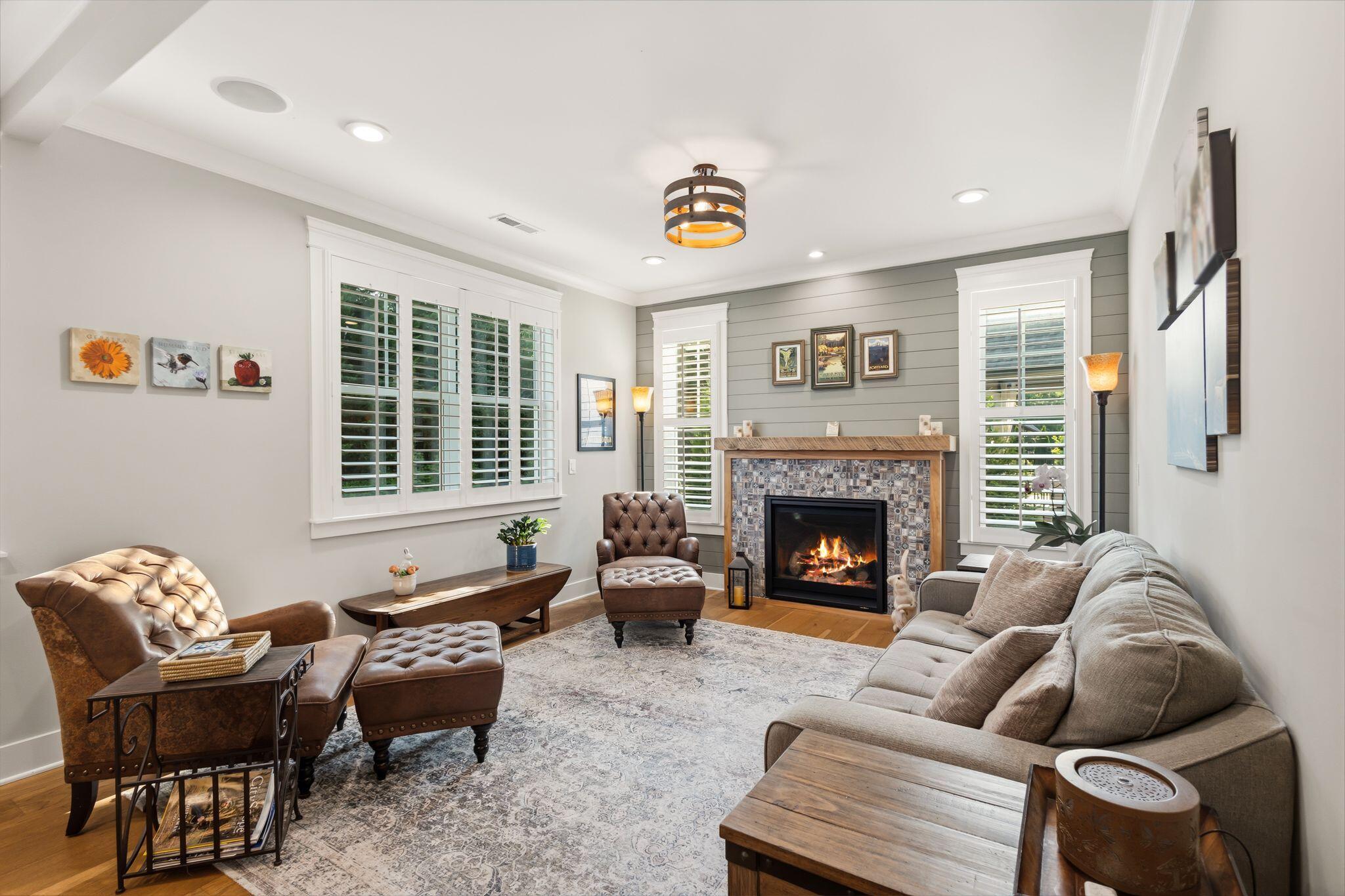 2621 Copper Cove