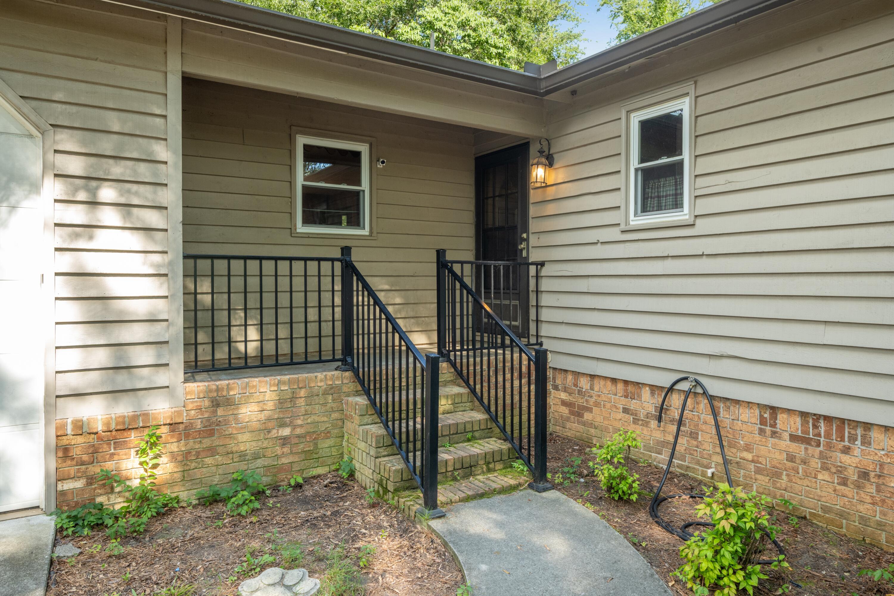 440 Bishop Pond Road