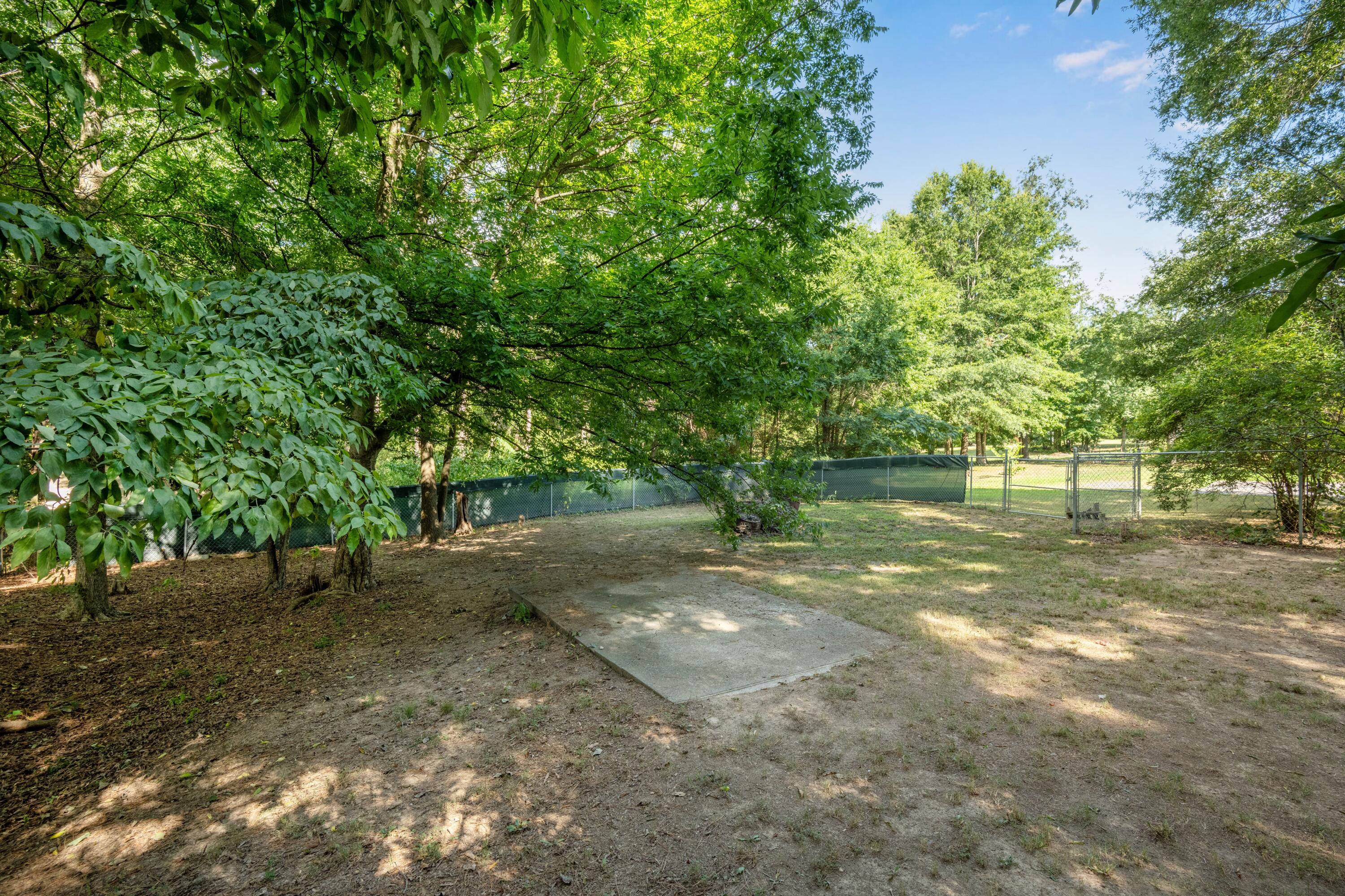 440 Bishop Pond Road