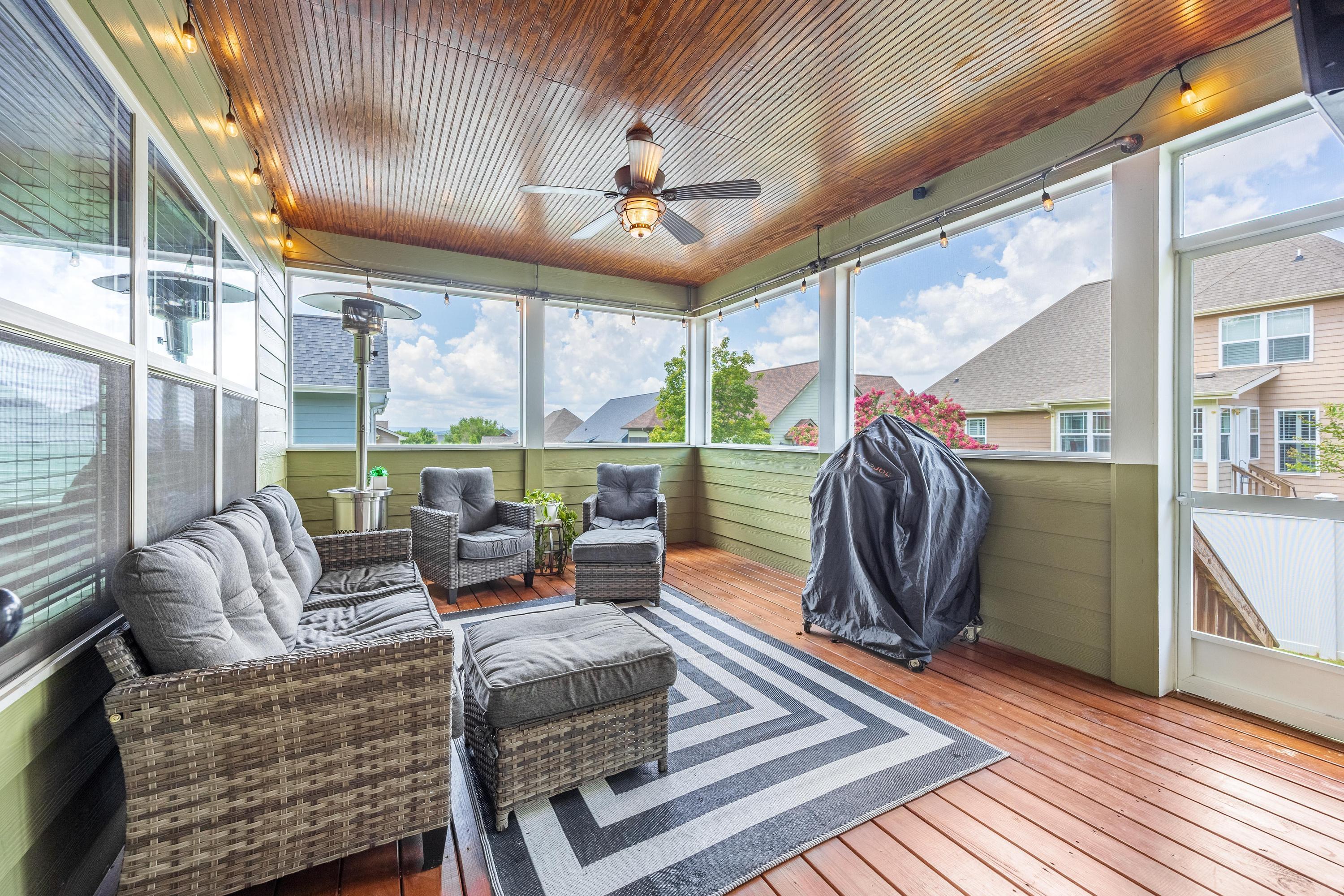 8405 Deer Run Circle