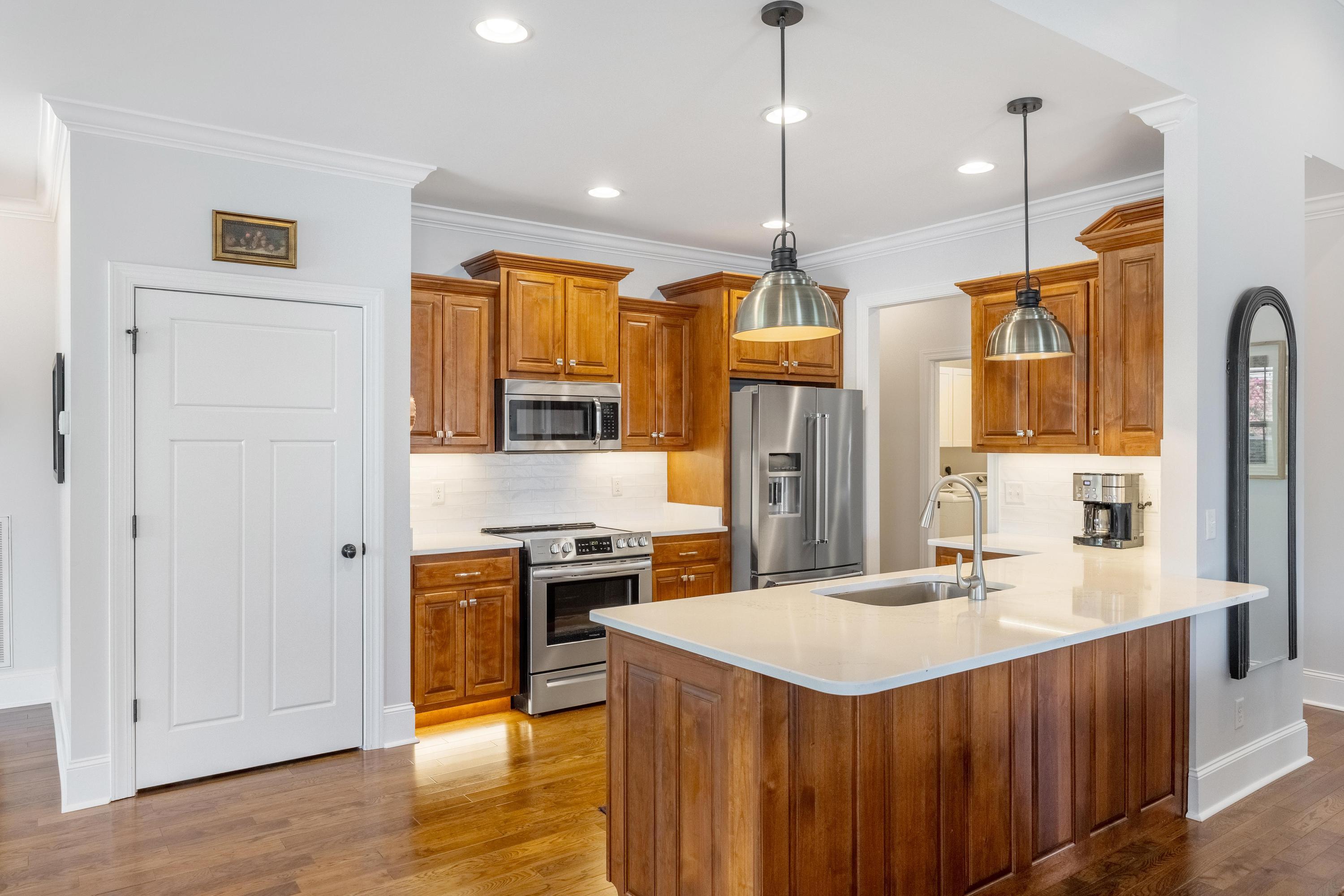 8405 Deer Run Circle