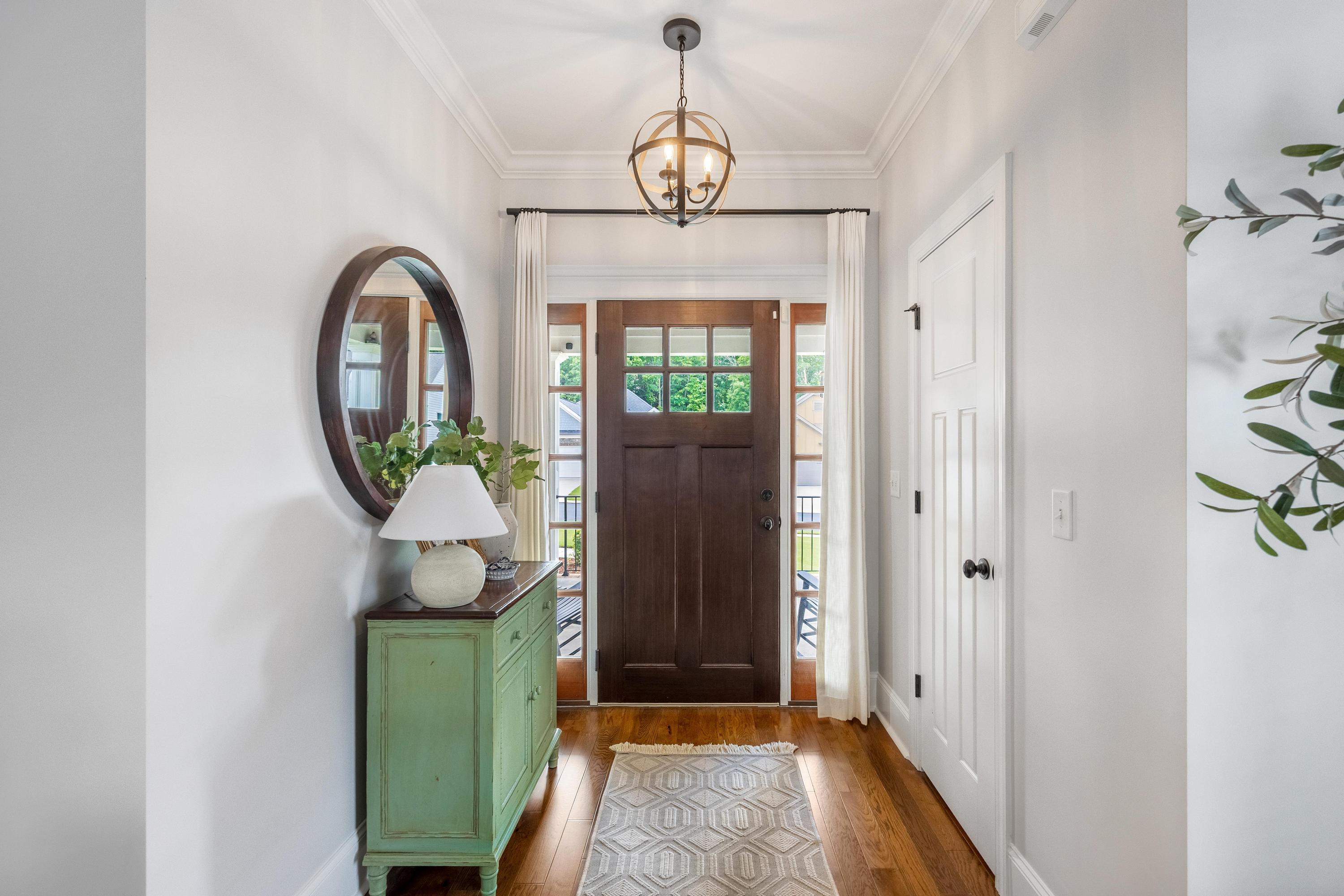 8405 Deer Run Circle