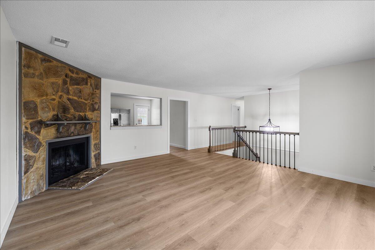 8 Stonecrest Drive
