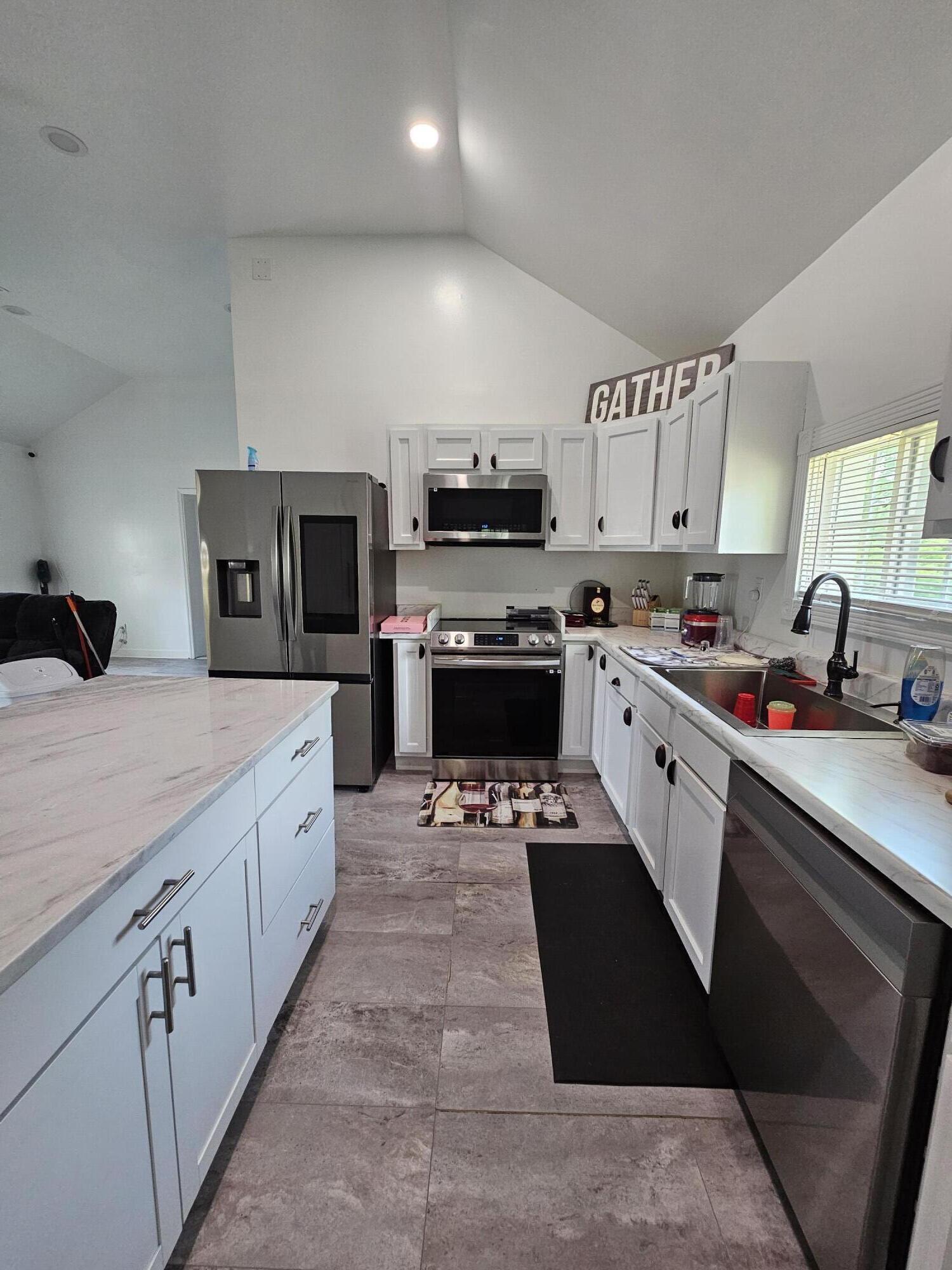 1113 Rockway Drive