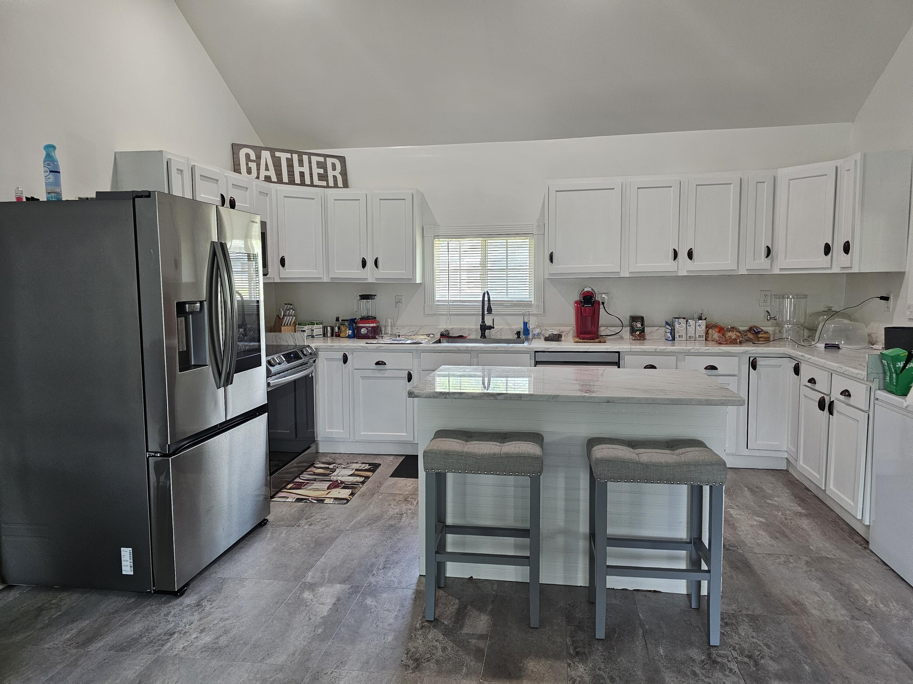 1113 Rockway Drive