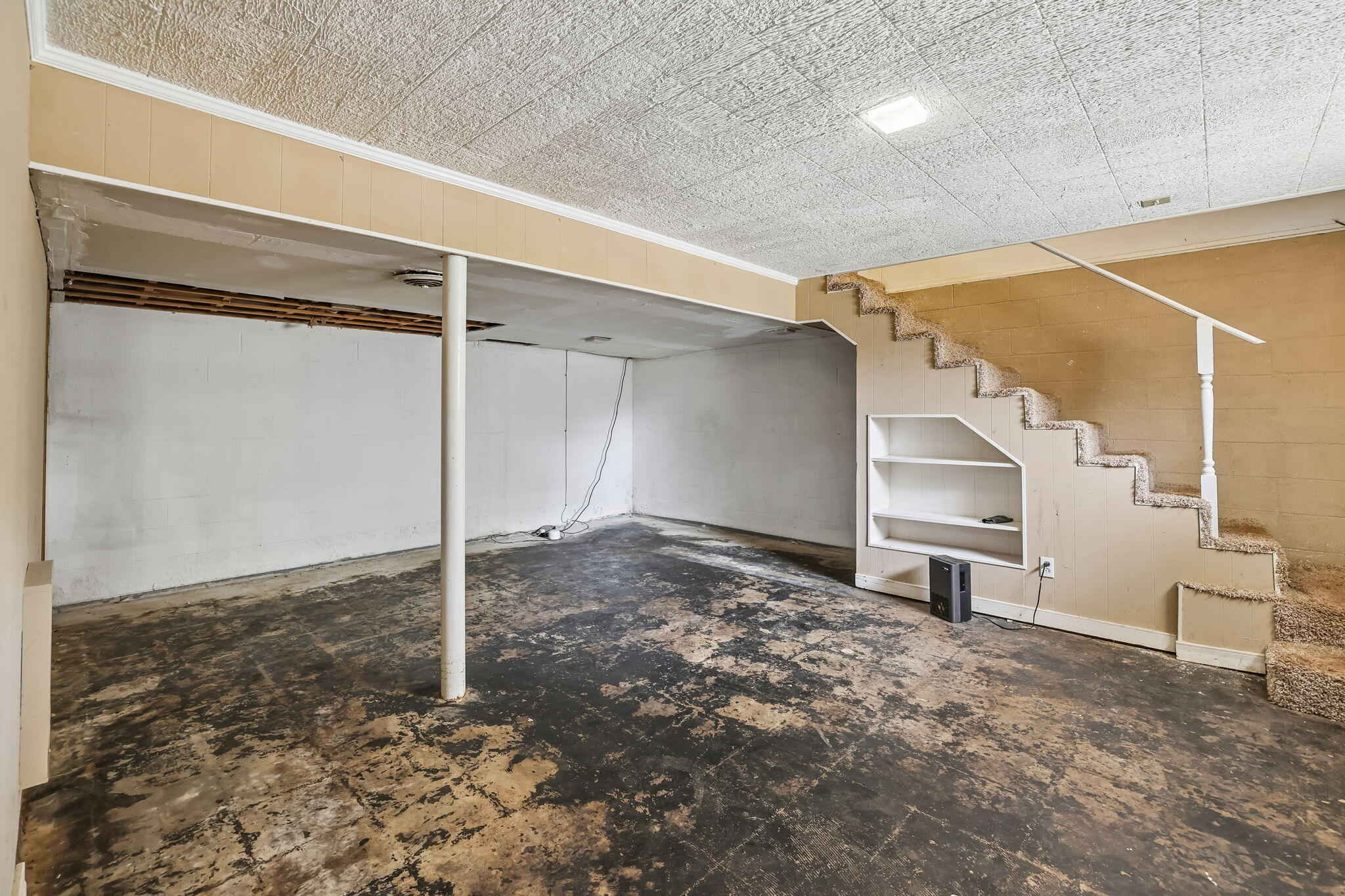 1021 Elaine Trail