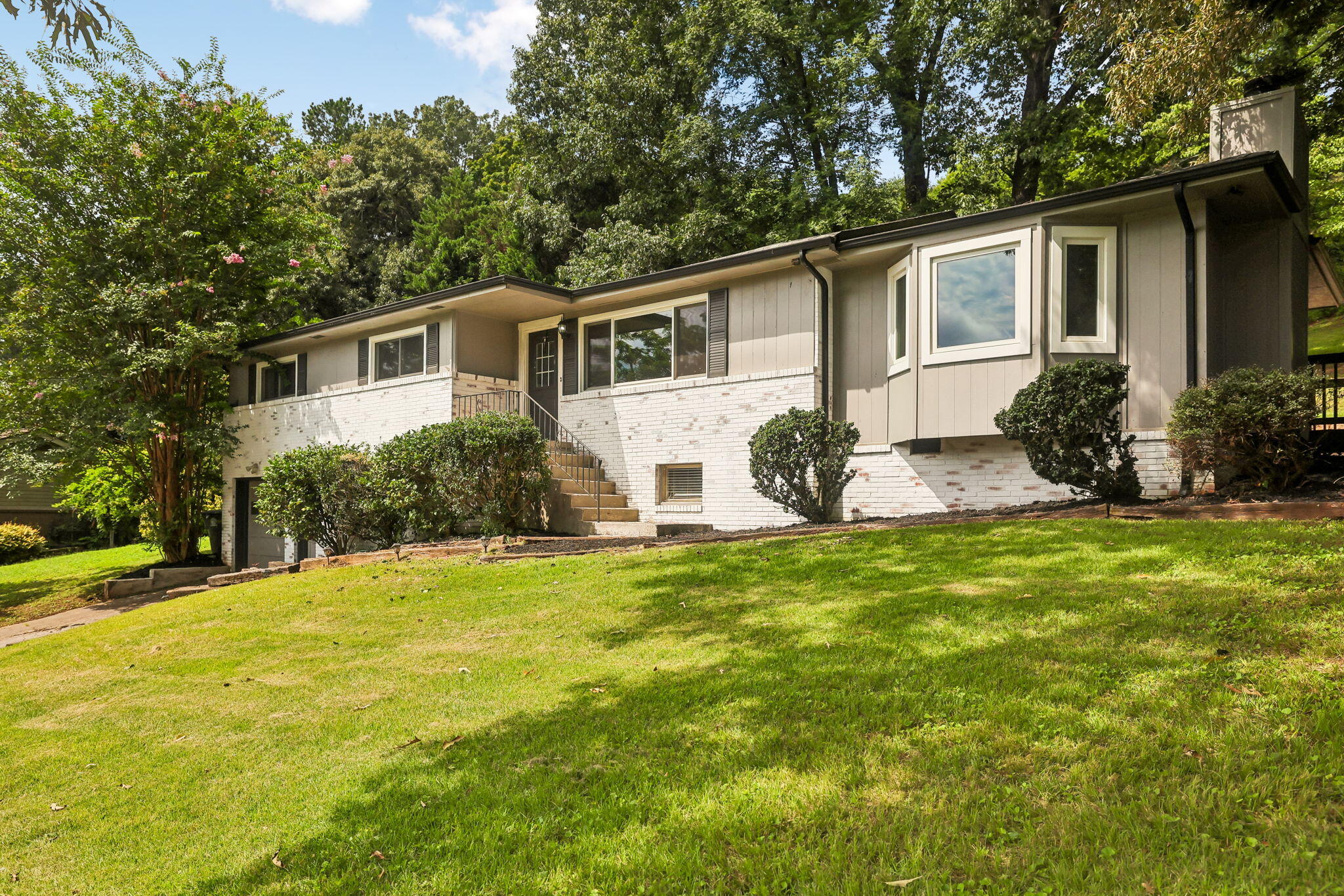 1021 Elaine Trail