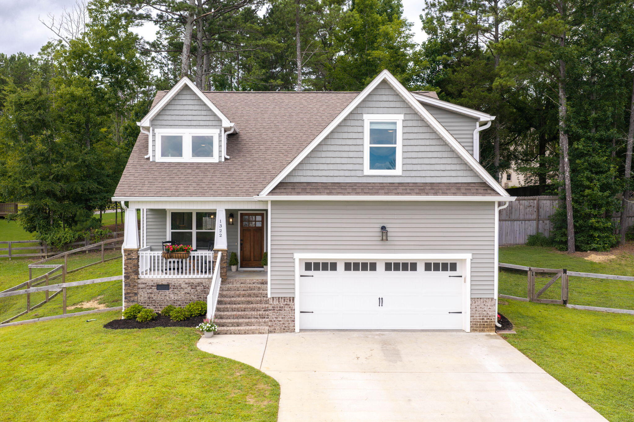 1322 Suzannas Cove NW