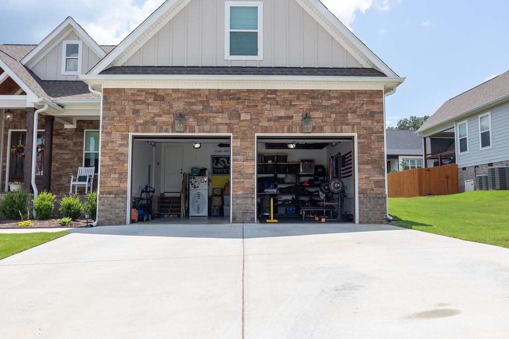 140 Bear Trace NW