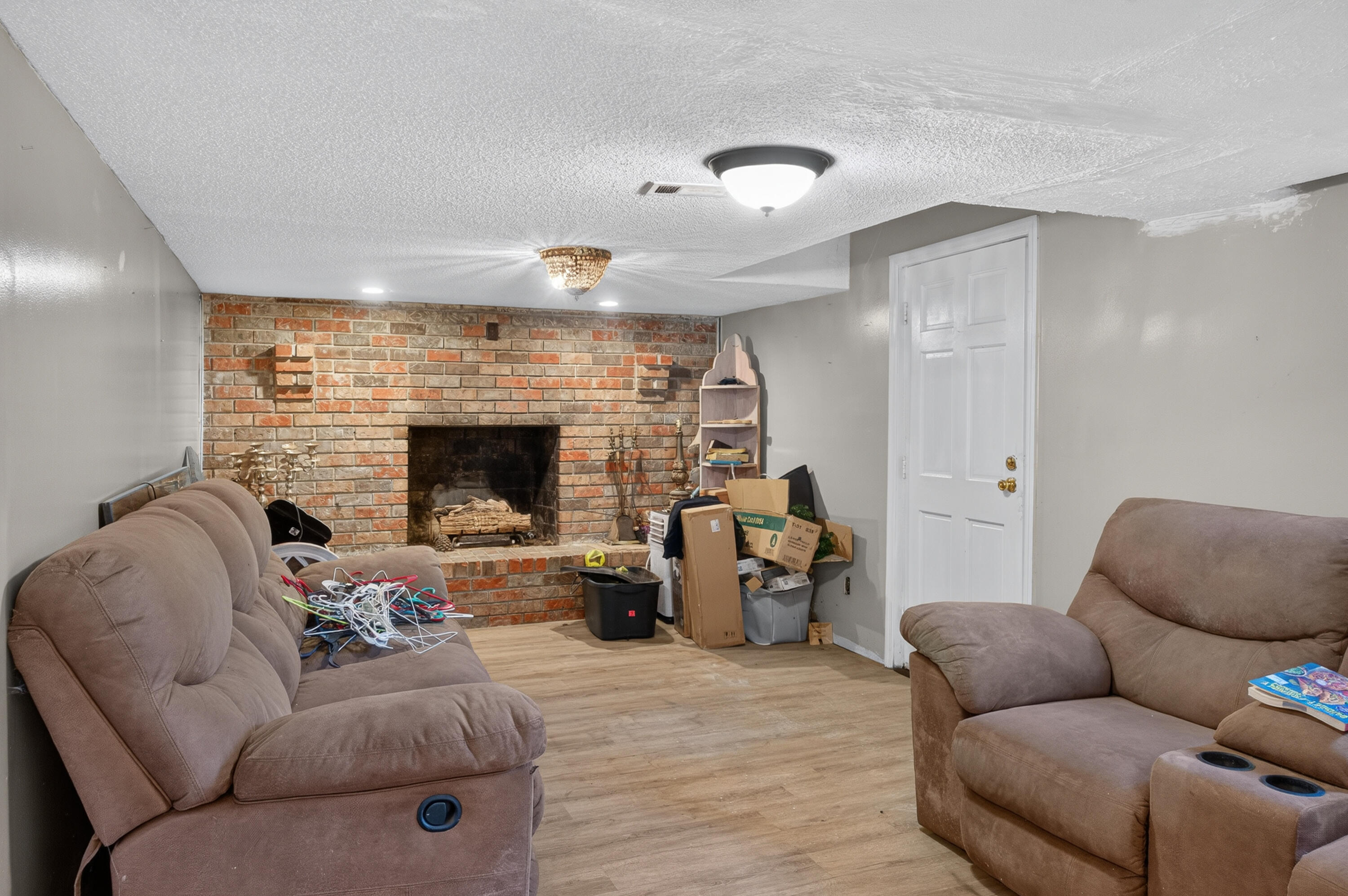 17 Loach Drive