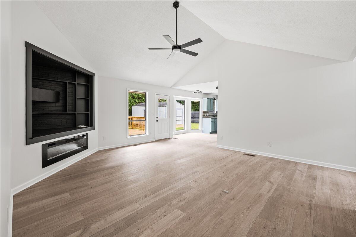 6914 Spinmaker Cove