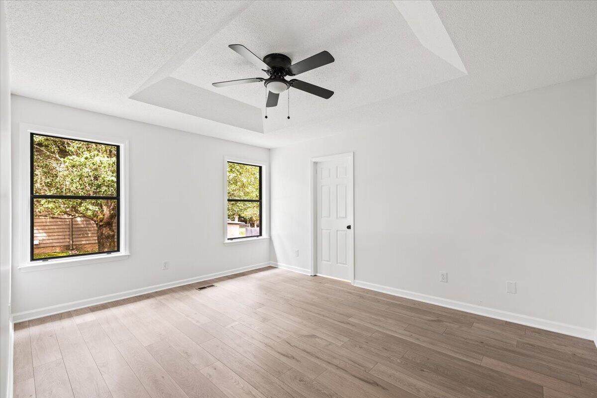 6914 Spinmaker Cove