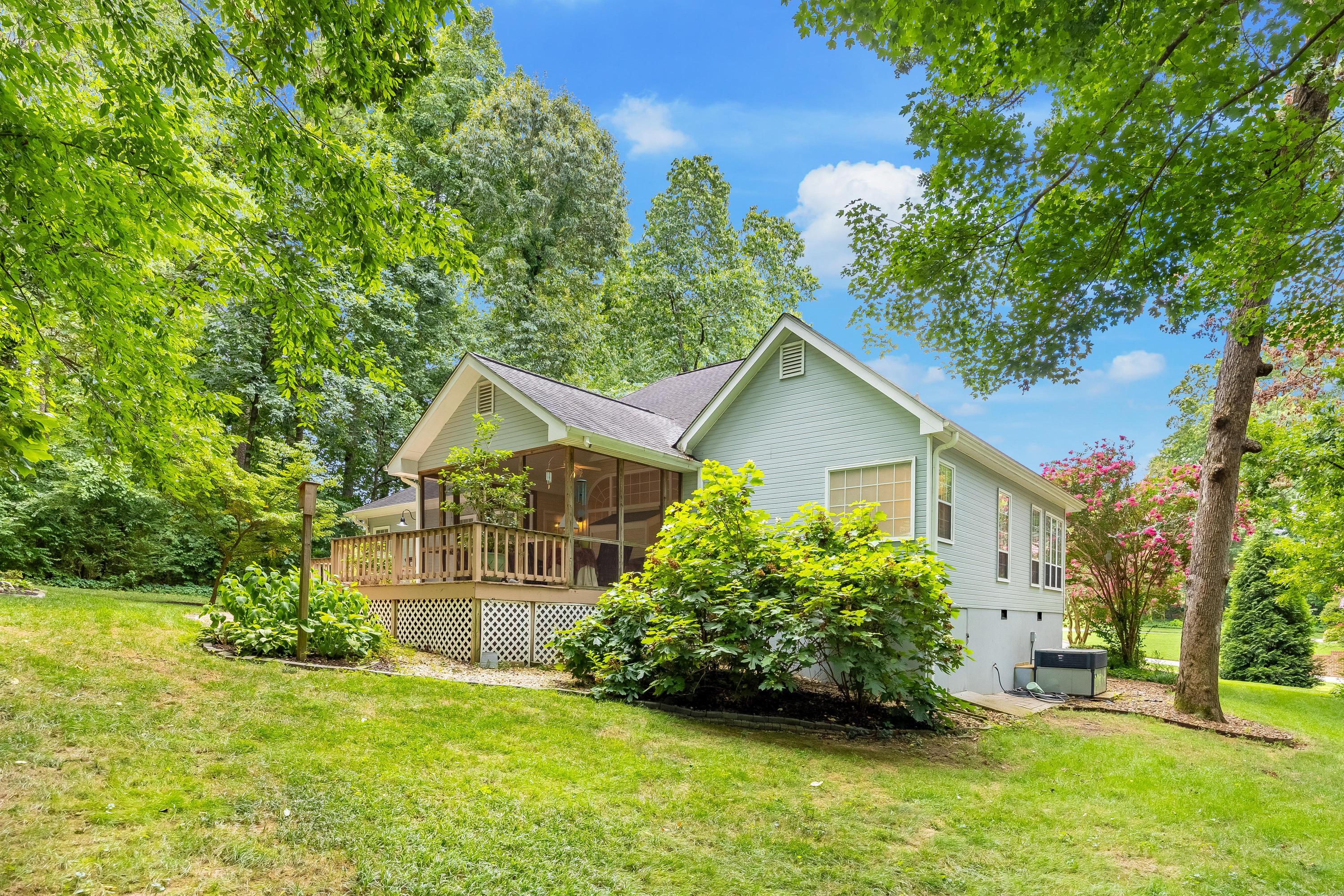 1503 Woodway Drive