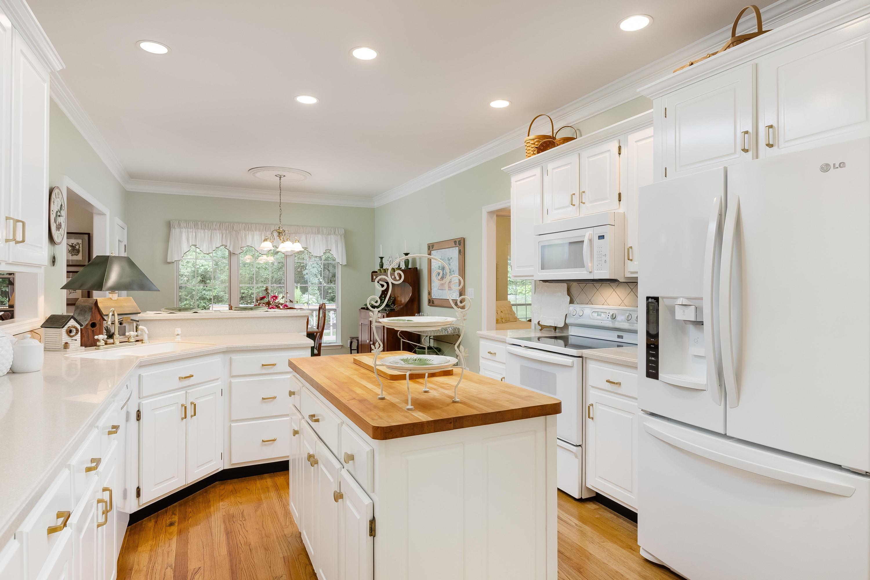 1503 Woodway Drive